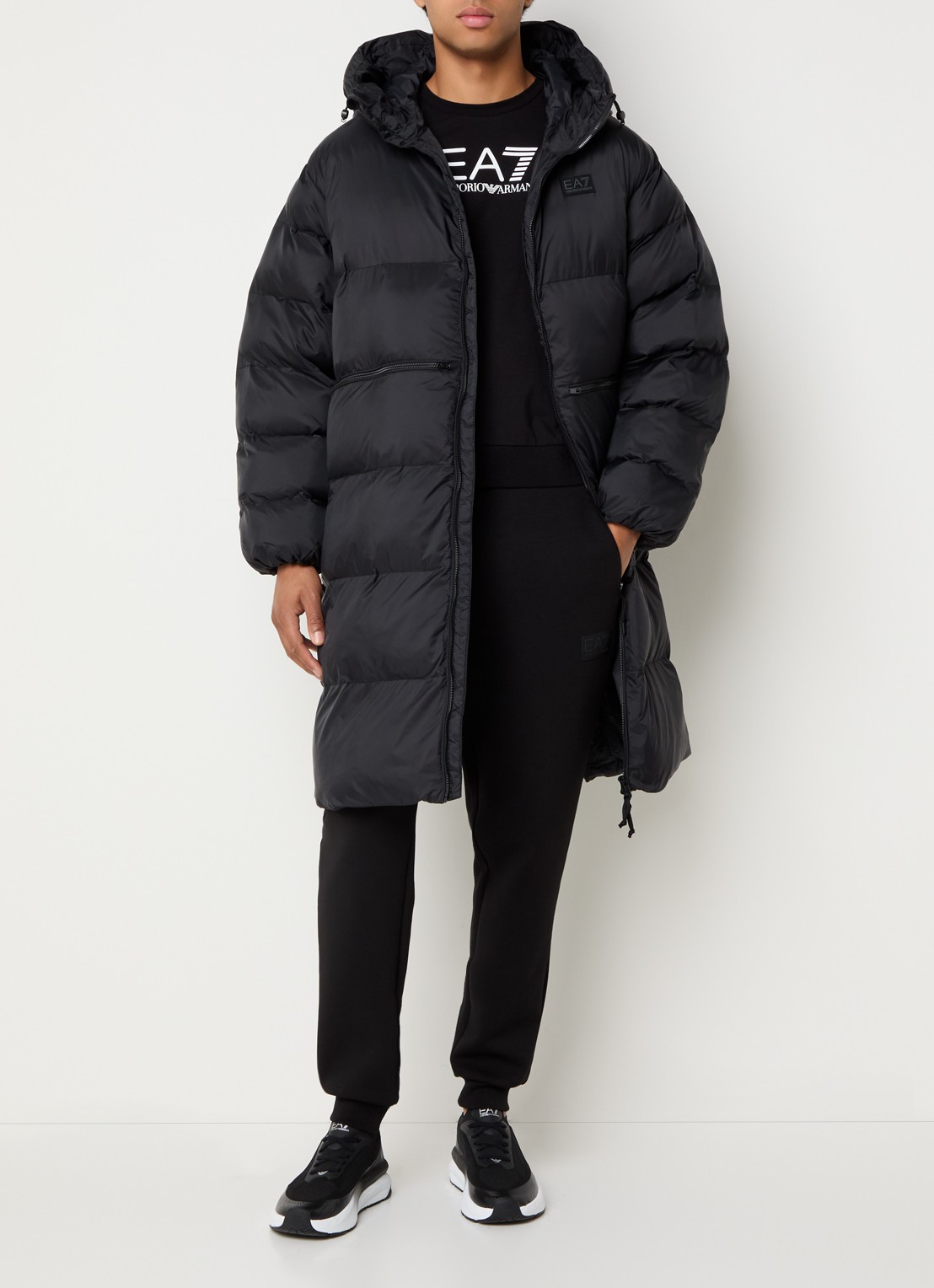Armani Longline puffer jas met logo- en backprint - voorkant 3 zwart