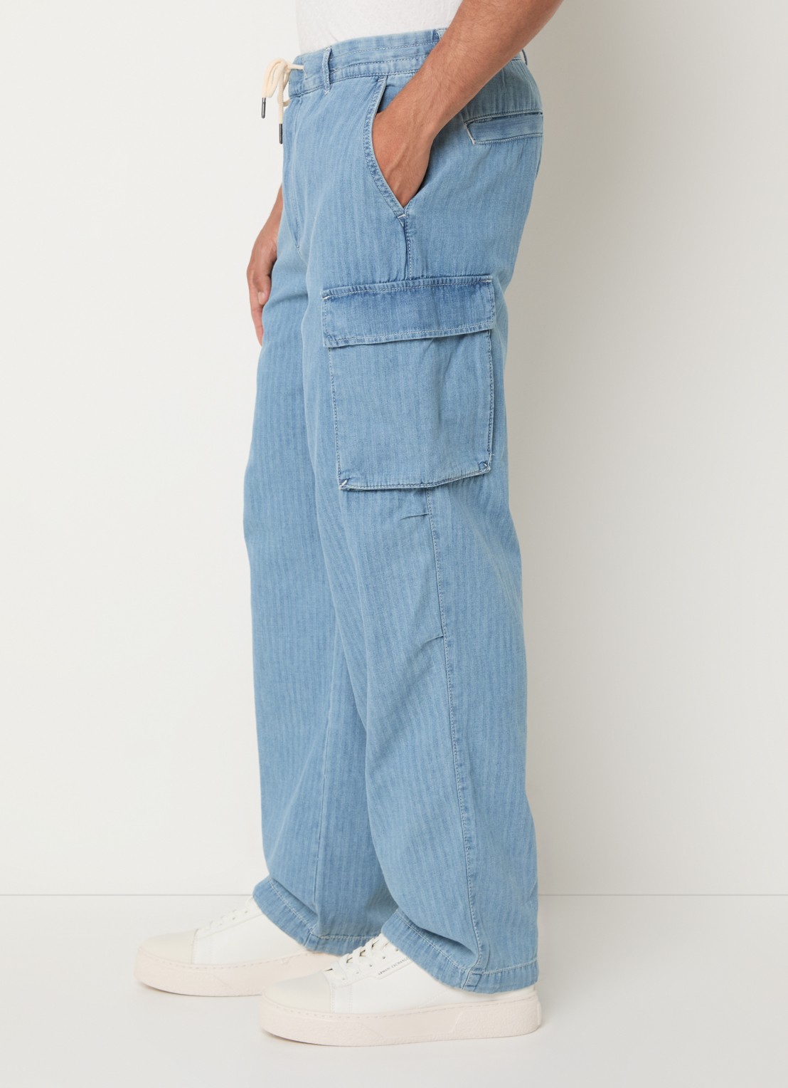 Armani Loose fit cargobroek van chambray met klepzakken - detail 4 indigo