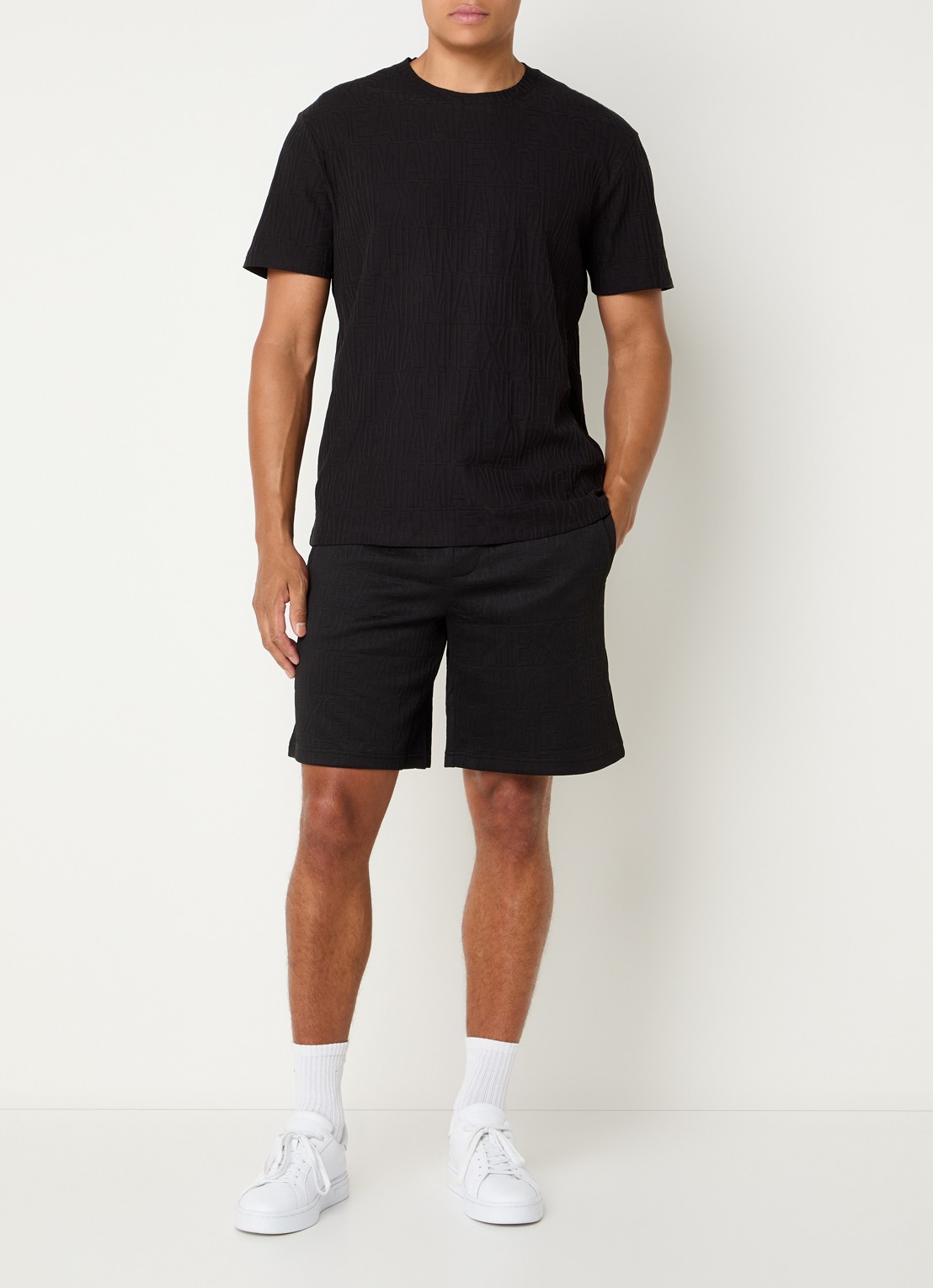 Armani Loose fit korte broek met logoborduring - voorkant 2 zwart