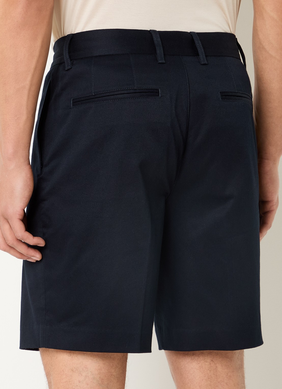 Armani Loose fit korte broek met steekzakken  - achterkant donkerblauw