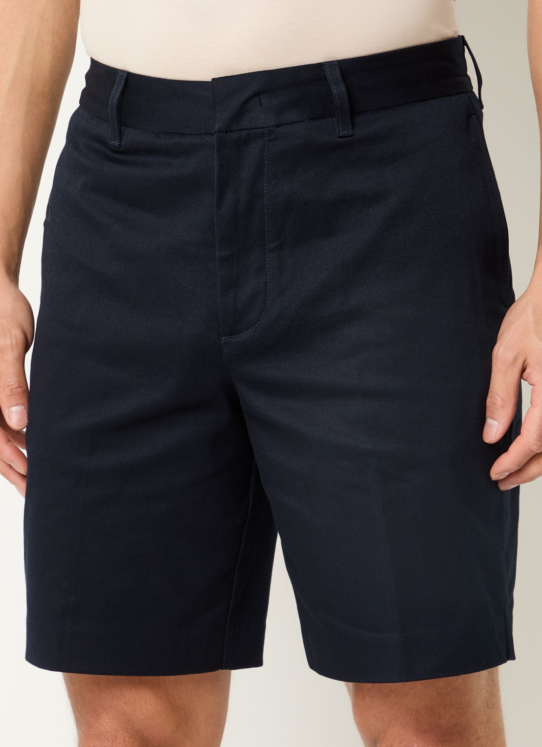 Armani Loose fit korte broek met steekzakken  - detail 2 donkerblauw