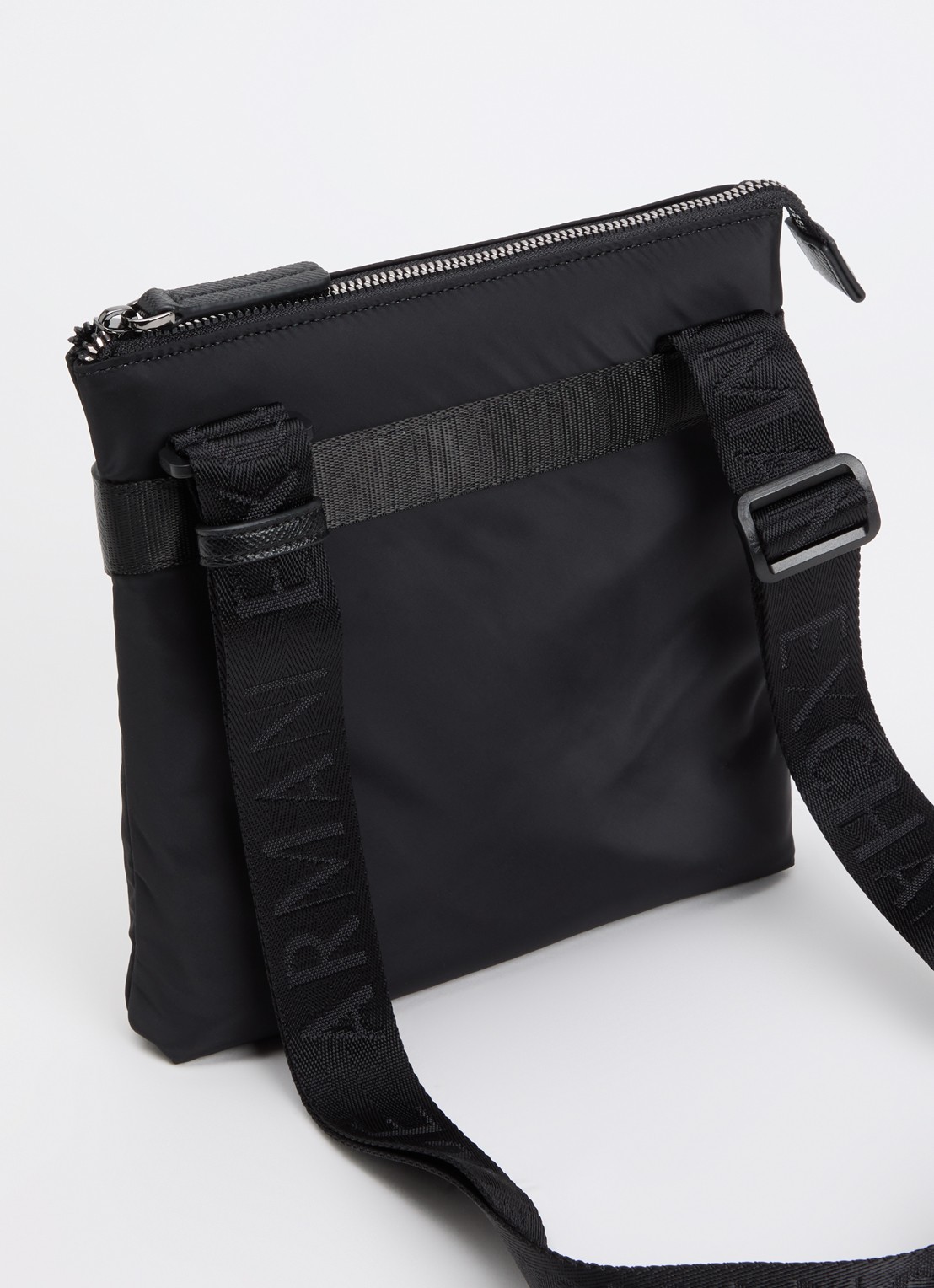 Armani Messenger crossbodytas met logo - achterkant zwart