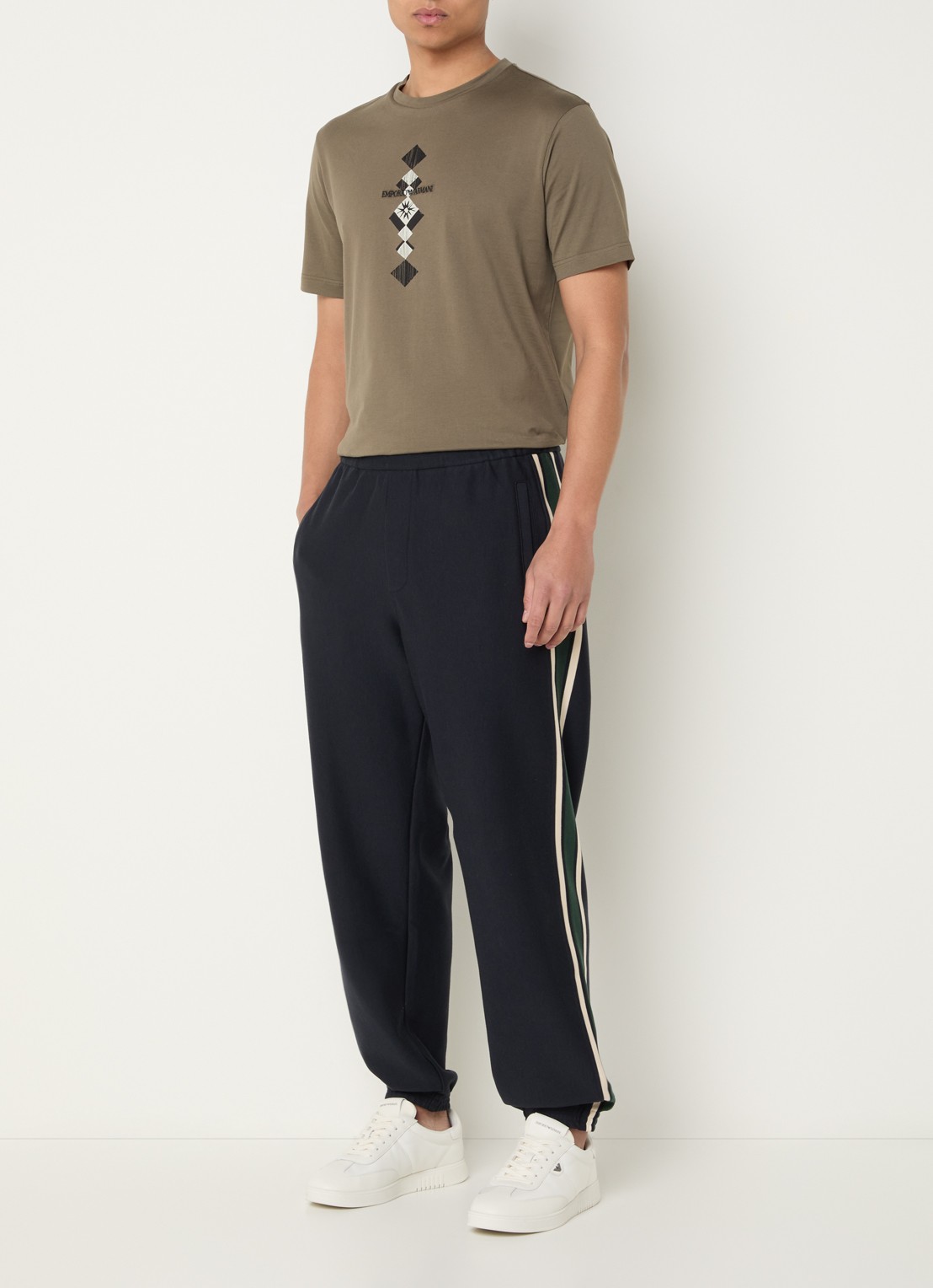Armani Mid waist tapered fit joggingbroek - voorkant 2 donkerblauw