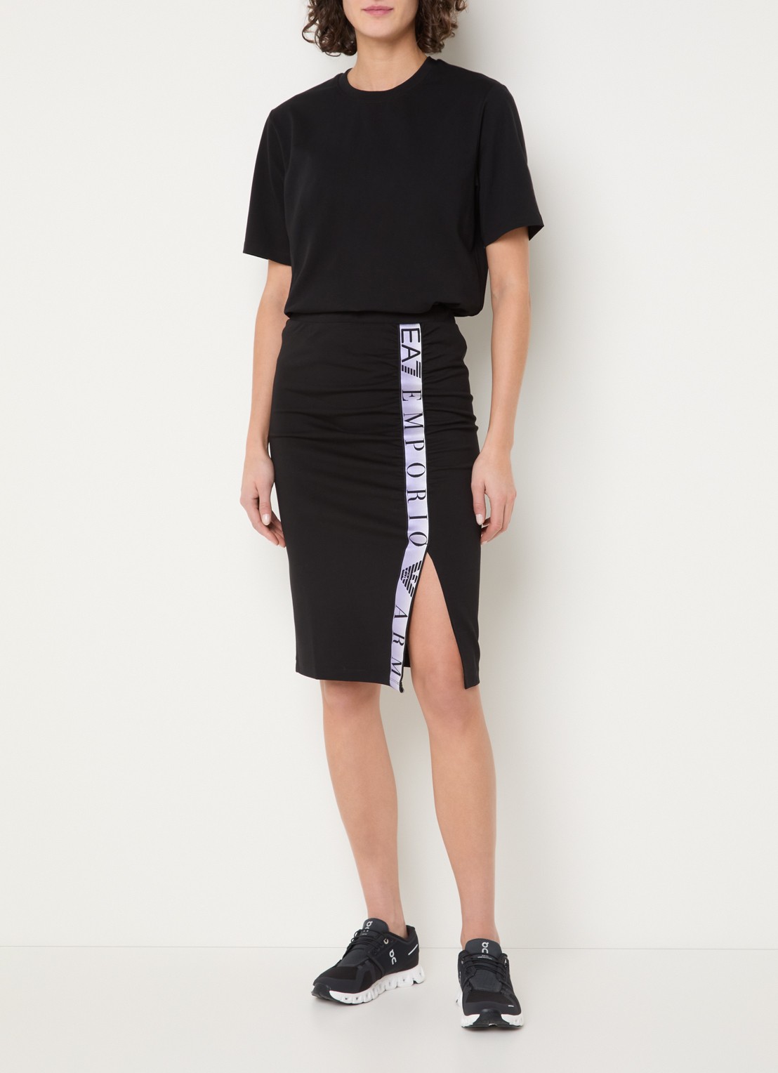 Armani Midi rok met logo en split - voorkant 3 zwart