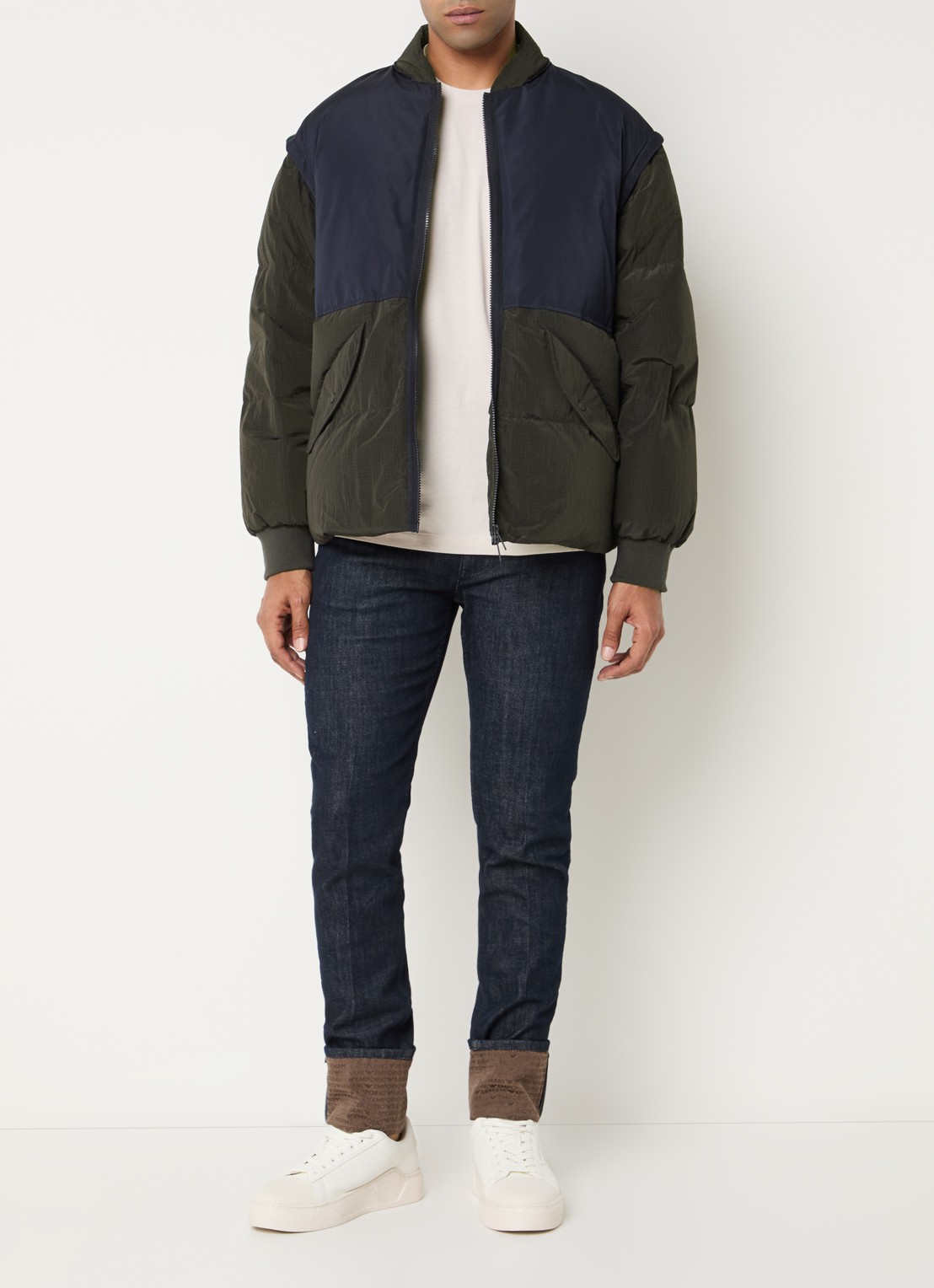Armani Puffer jack met donsvulling en afneembare mouwen - voorkant 4 bronsgroen