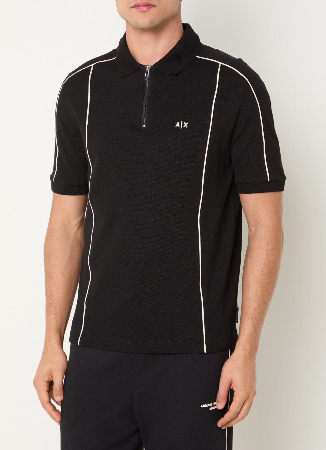 Armani Regular fit polo met logo en halve rits - detail 3 zwart