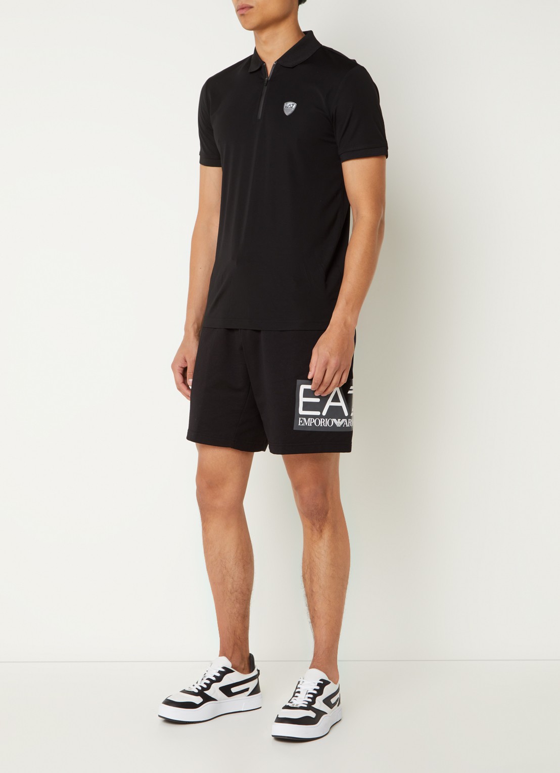 Armani Regular fit polo met logo en halve rits - voorkant 4 zwart