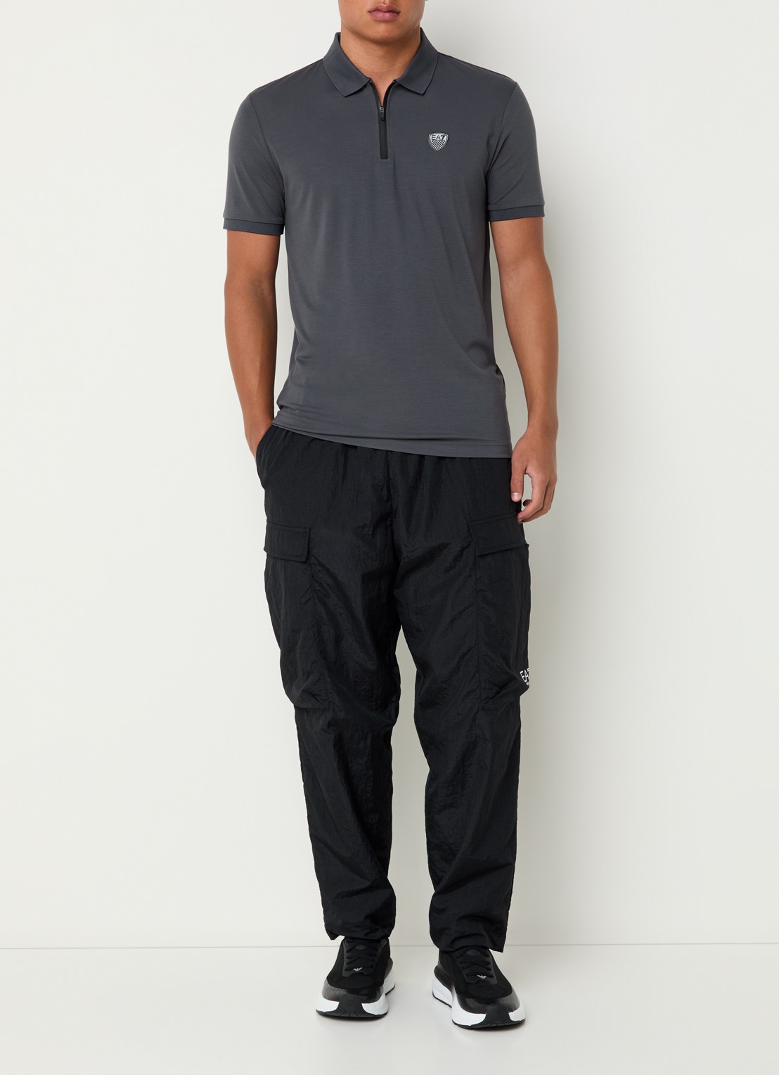 Armani Regular fit polo met logo en halve rits - voorkant 3 antraciet