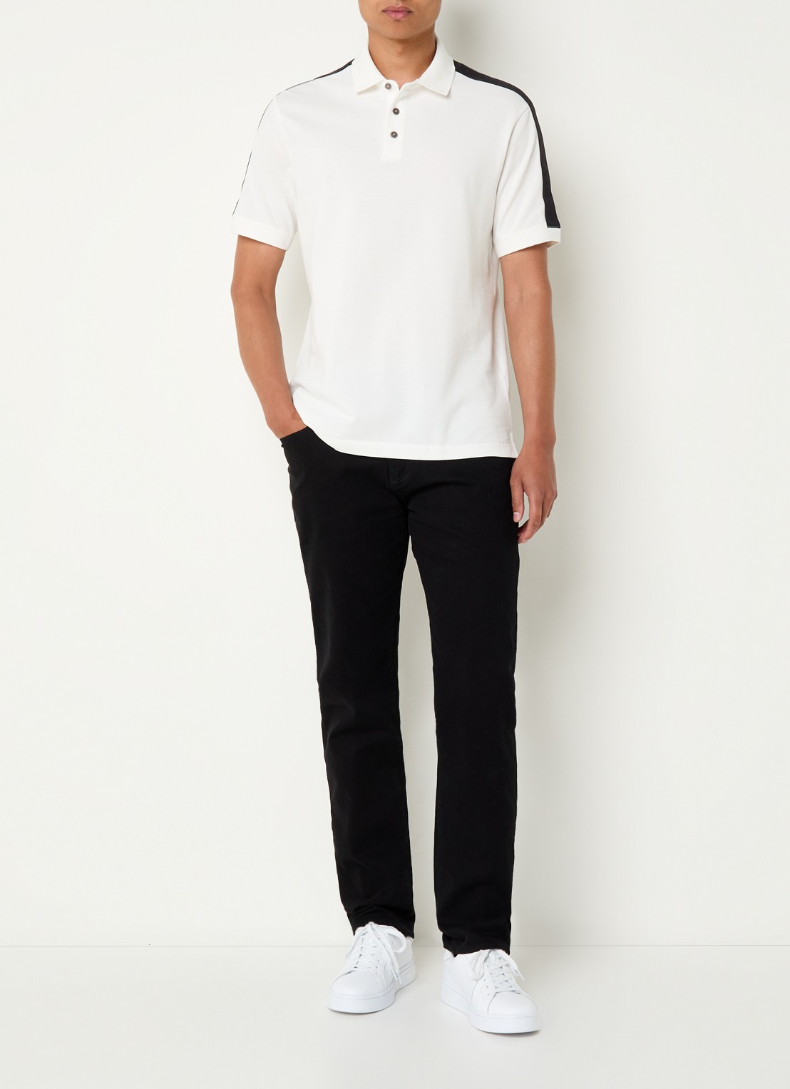 Armani Regular fit polo met logoband - voorkant 2 gebroken wit