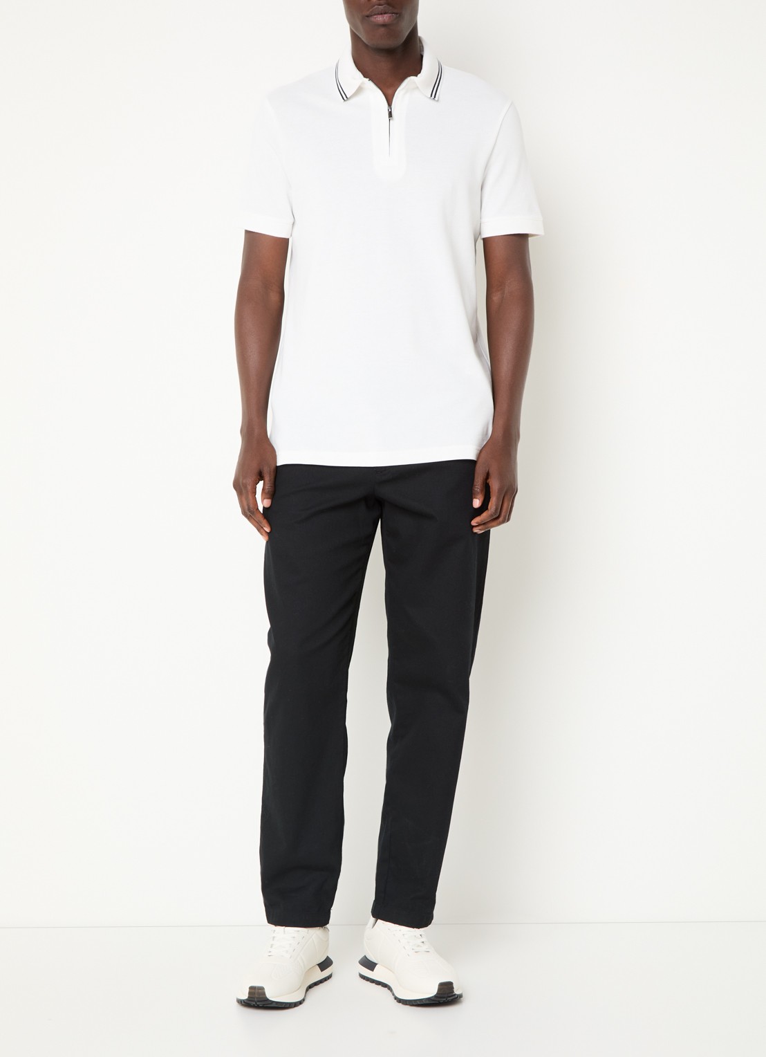 Armani Regular fit polo van piqué katoen met halve rits - voorkant 3 gebroken wit