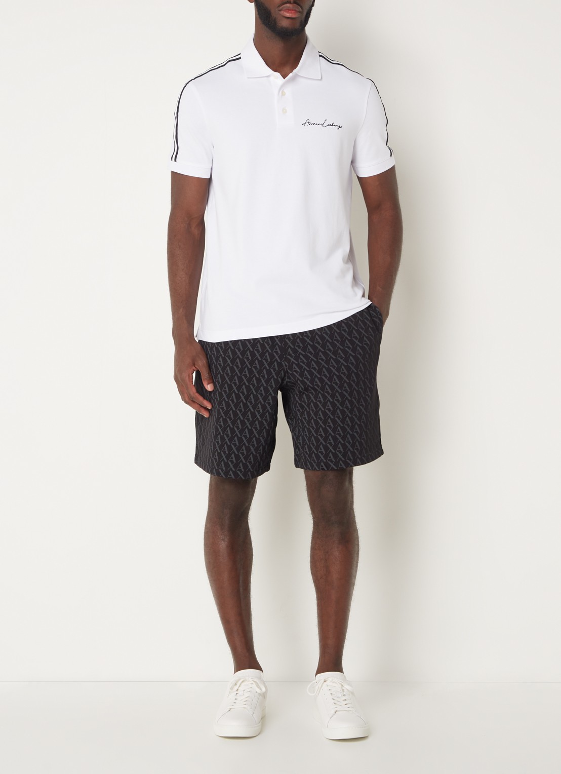 Armani Regular fit polo van piqué katoen met logoborduring - voorkant 3 wit