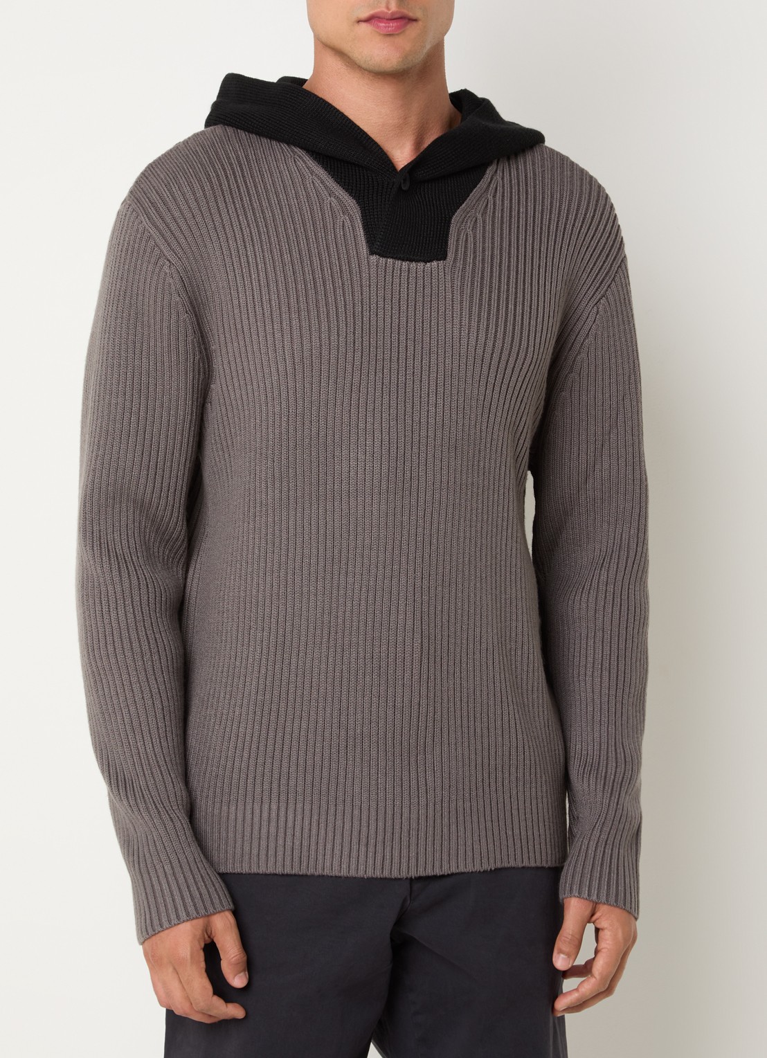 Armani Ribgebreide trui in scheerwolblend met capuchon - detail 2 donkergrijs