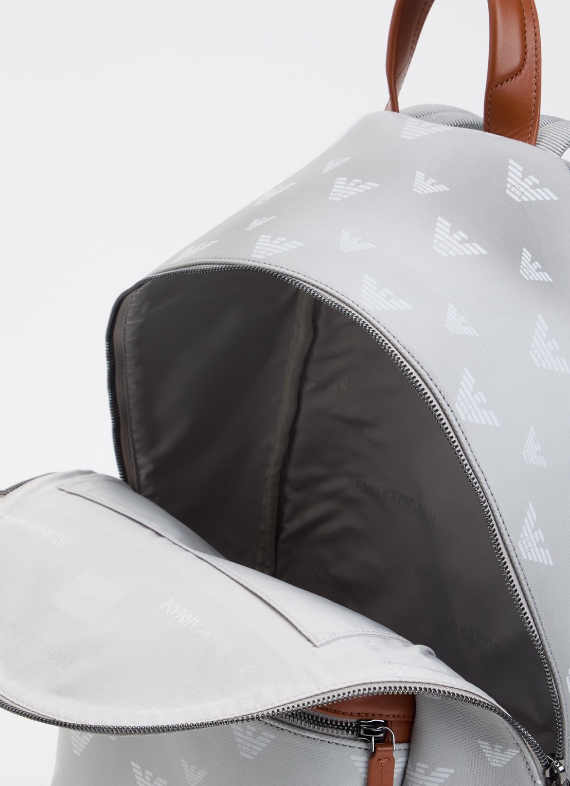 Armani Rugzak van canvas met logoprint en details van leer - detail 2 grijs