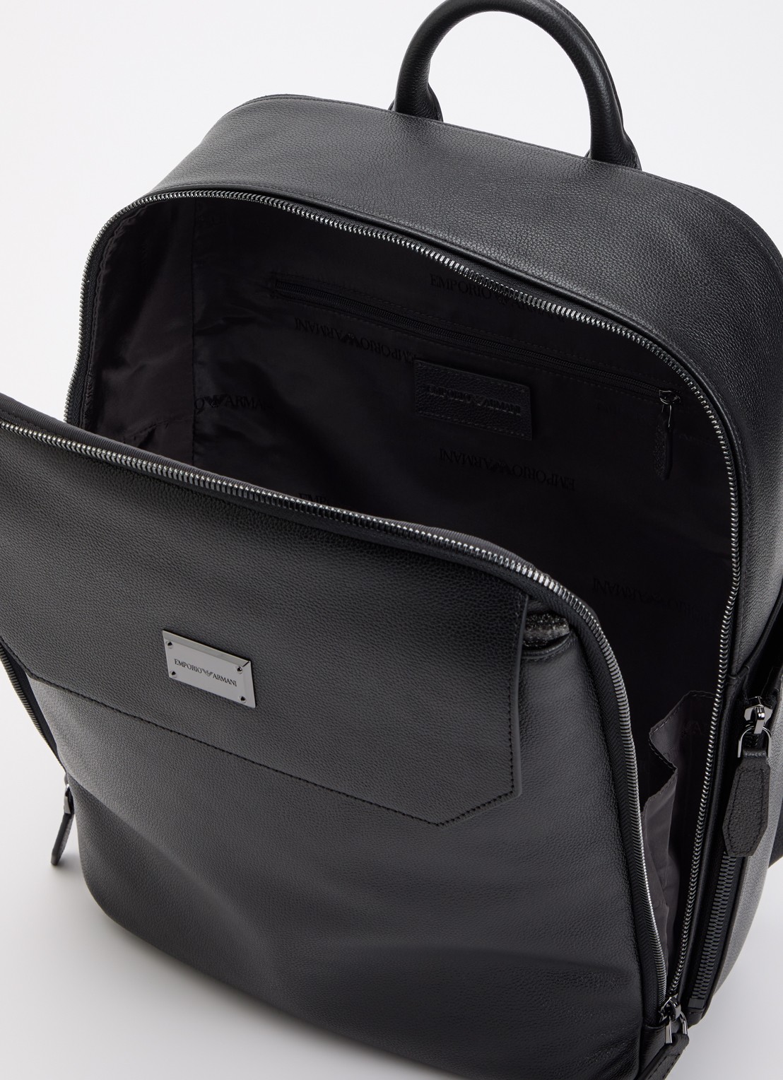 Armani Rugzak van leer met 13 inch laptopvak - detail 3 zwart