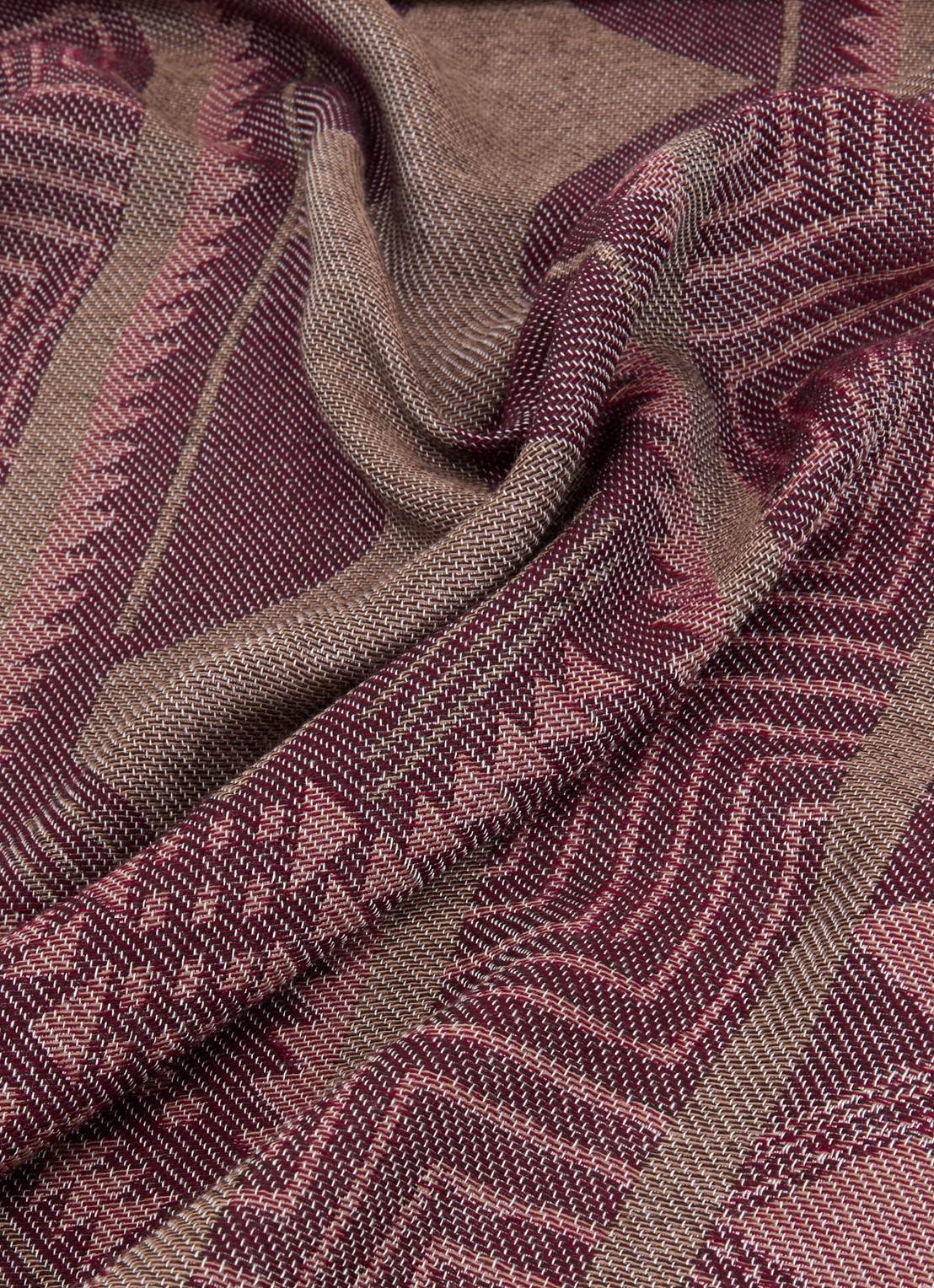 Armani Sjaal met jacquard dessin 120 x 120 cm - detail 2 aubergine