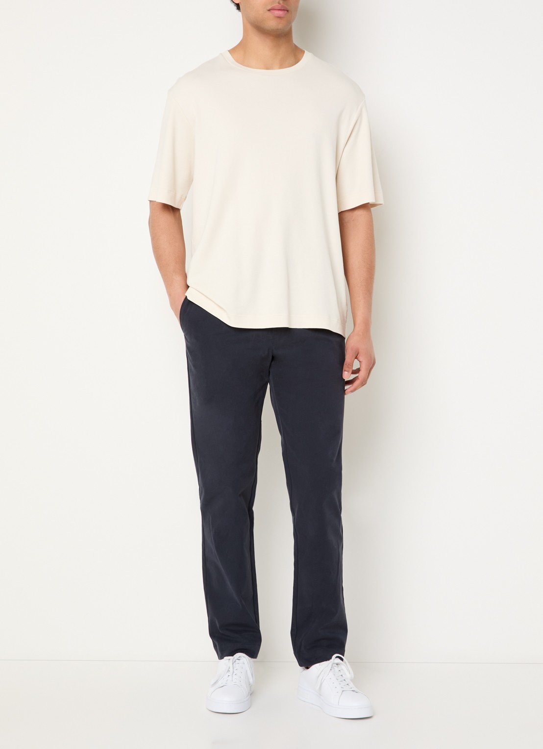 Armani Slim fit chino met steekzakken - voorkant 4 donkerblauw