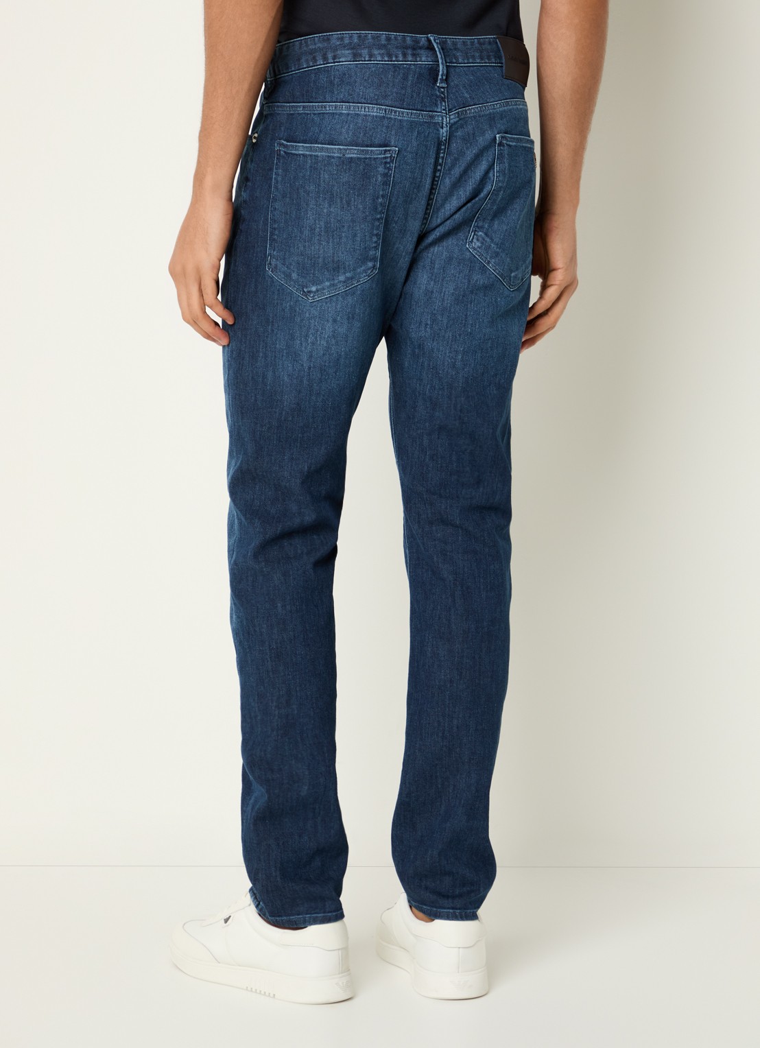 Armani Slim fit jeans met donkere wassing - achterkant 3 middengrijs