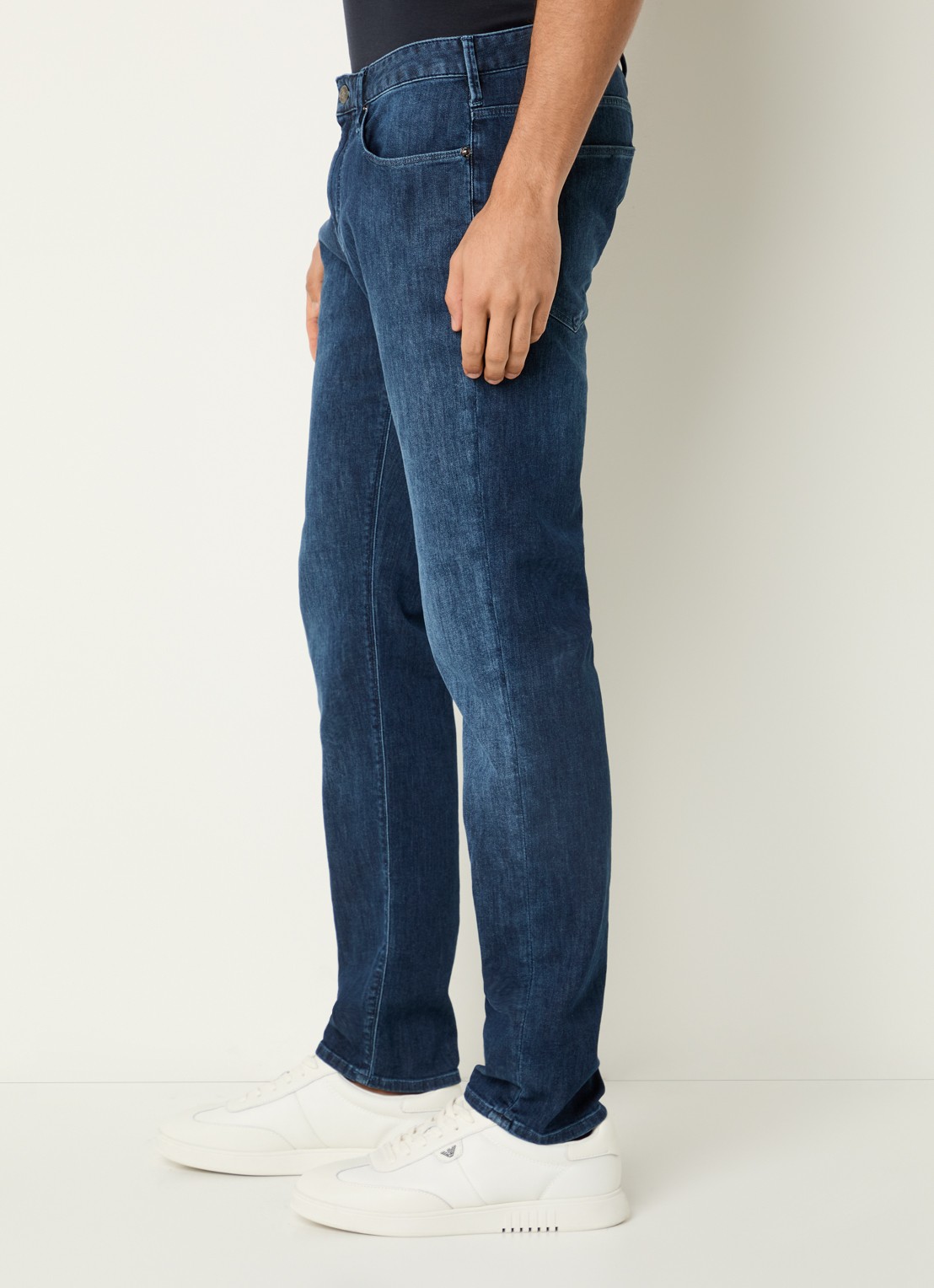 Armani Slim fit jeans met donkere wassing - detail 2 middengrijs