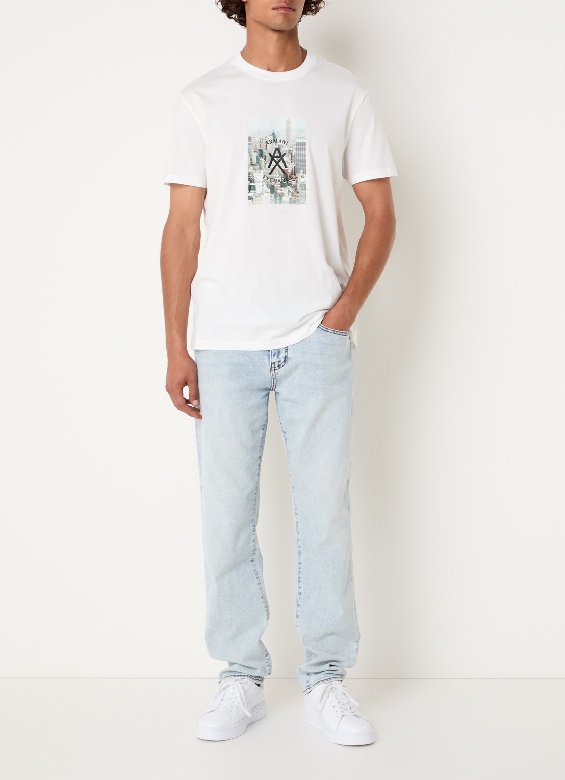 Armani Slim fit jeans met gekleurde wassing - voorkant 2 lichtblauw