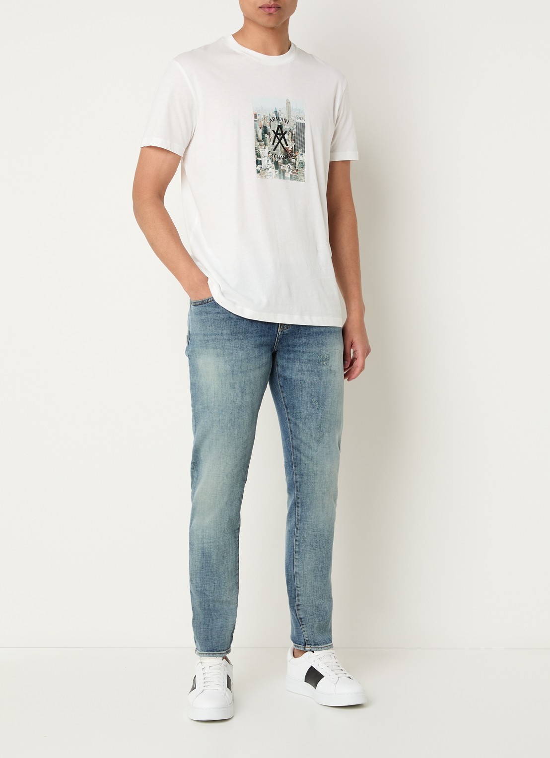 Armani Slim fit jeans met medium wassing - voorkant 2 indigo