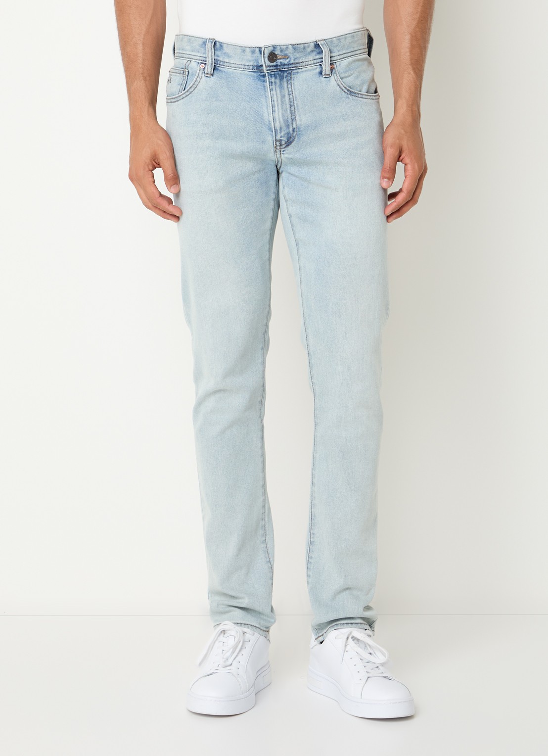 Armani Slim fit jeans met steekzakken - detail lichtblauw