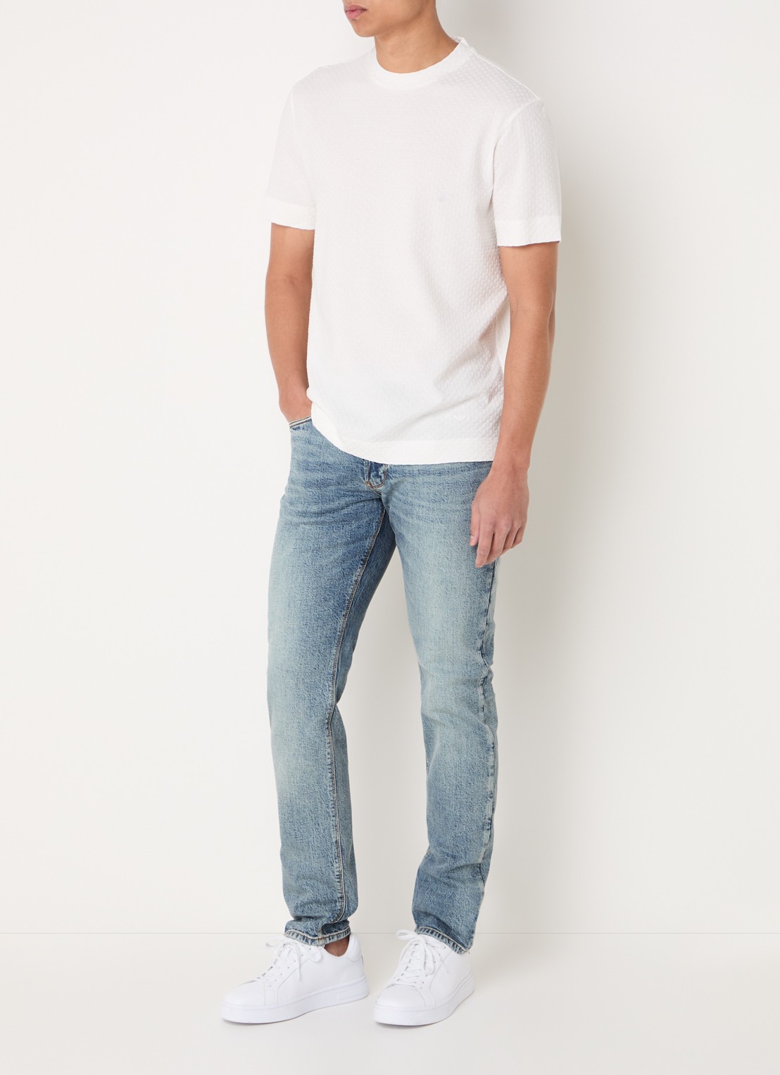 Armani Slim fit jeans met steekzakken - voorkant 4 lichtblauw