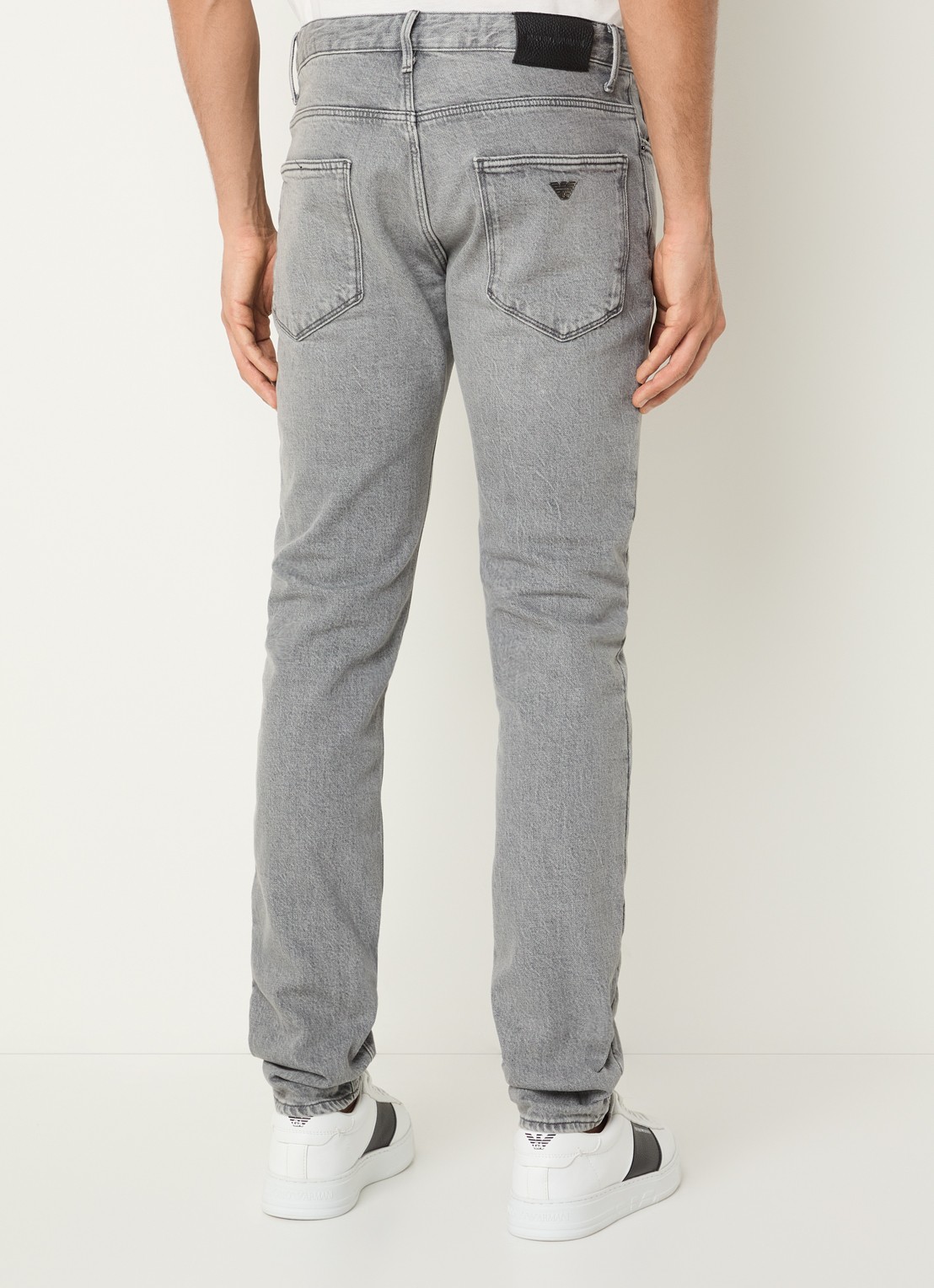 Armani Slim fit jeans met steekzakken - achterkant middenblauw