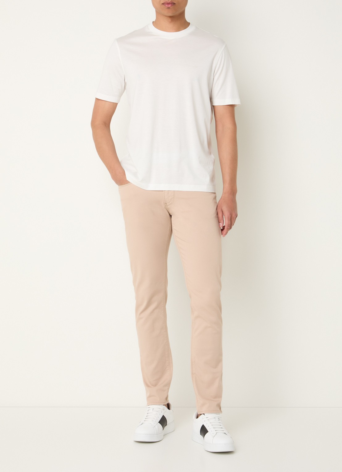 Armani Slim fit jeans met steekzakken - voorkant 2 beige