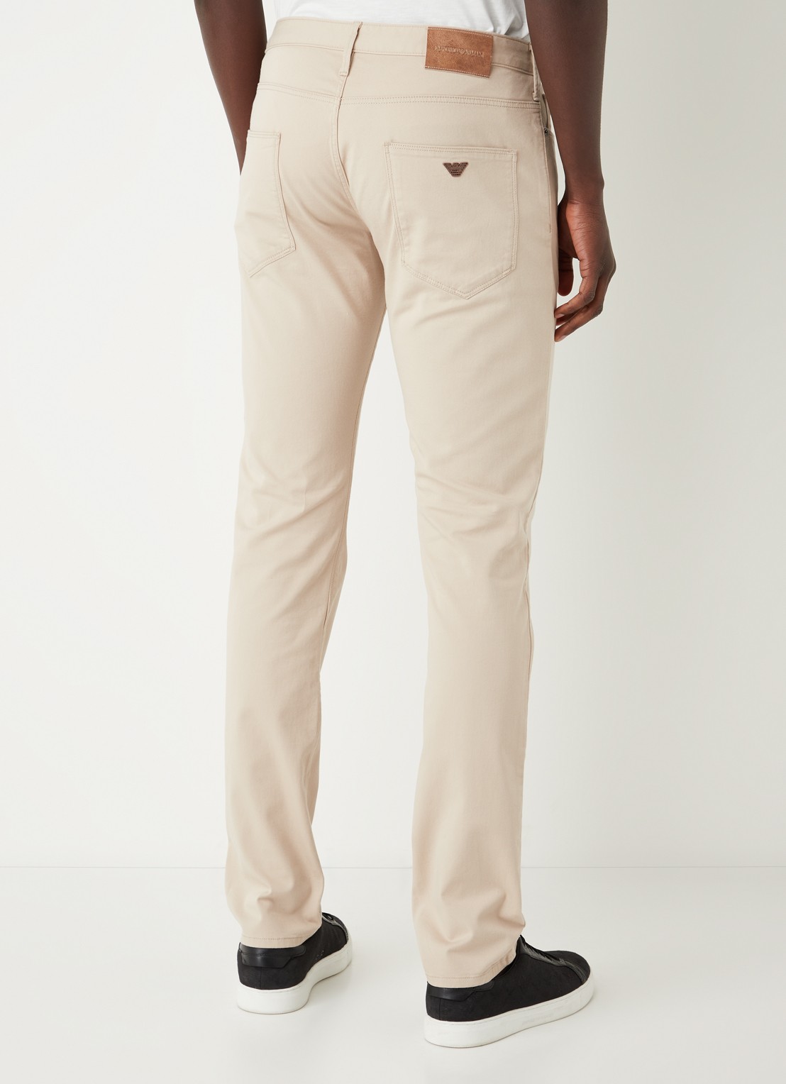 Armani Slim fit jeans met stretch en gekleurde wassing - achterkant 5 beige