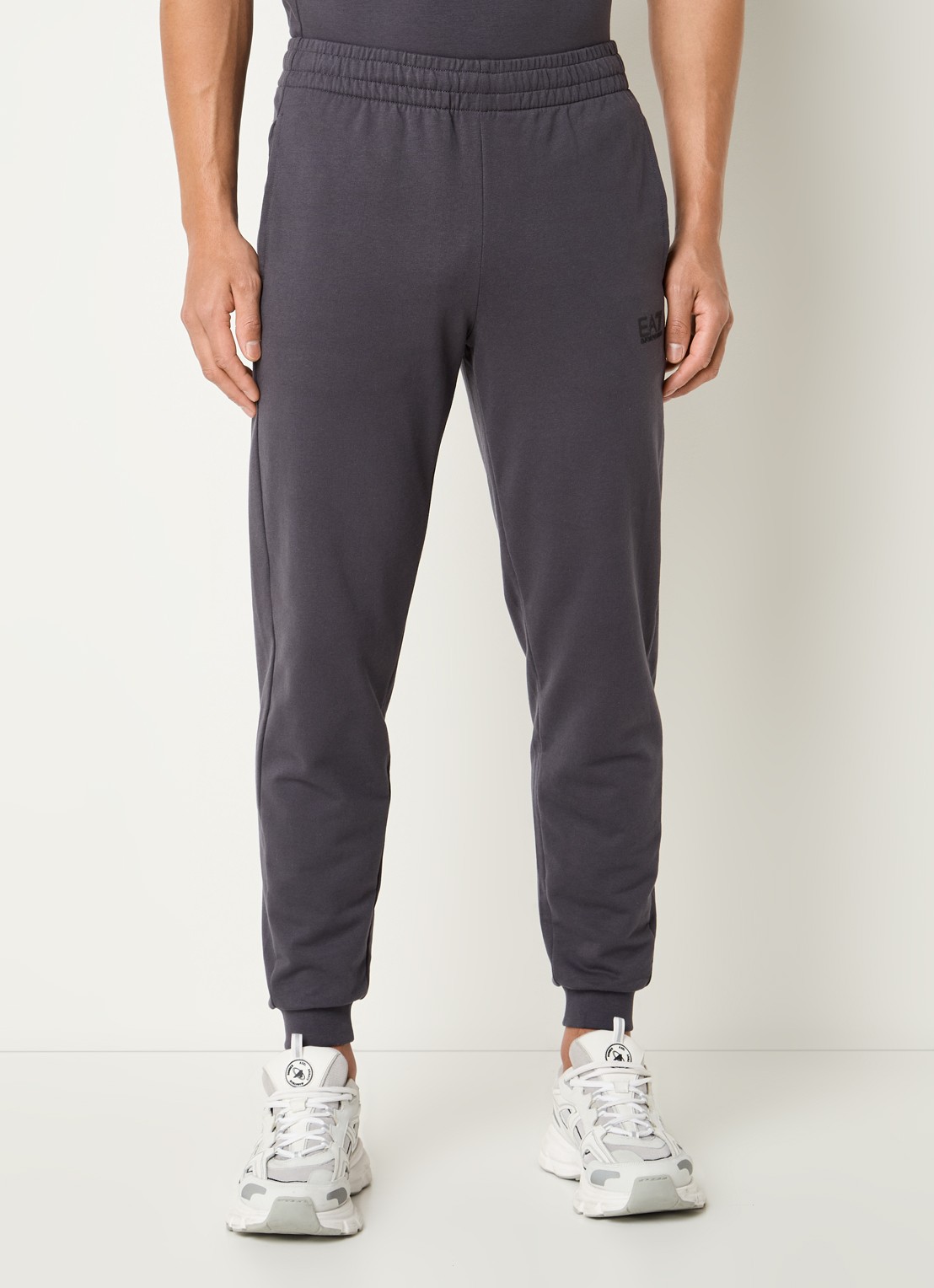 Armani Slim fit joggingbroek met logo en steekzakken - detail 2 staalblauw