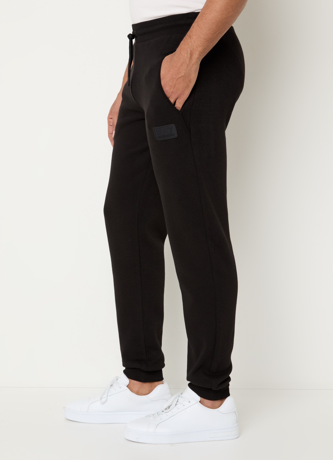 Armani Slim fit joggingbroek met logo en steekzakken - detail 4 zwart
