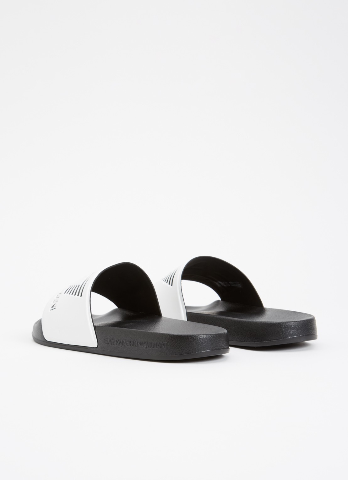 Armani Slipper met logo - achterkant 2 gebroken wit