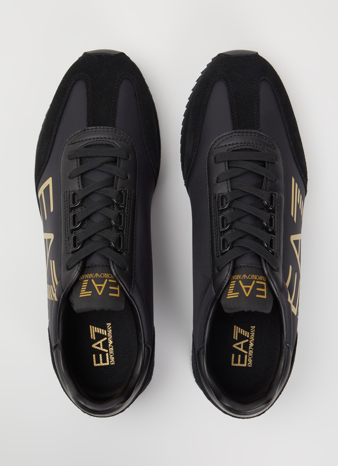 Armani Sneaker met logo en suède details - detail 4 zwart