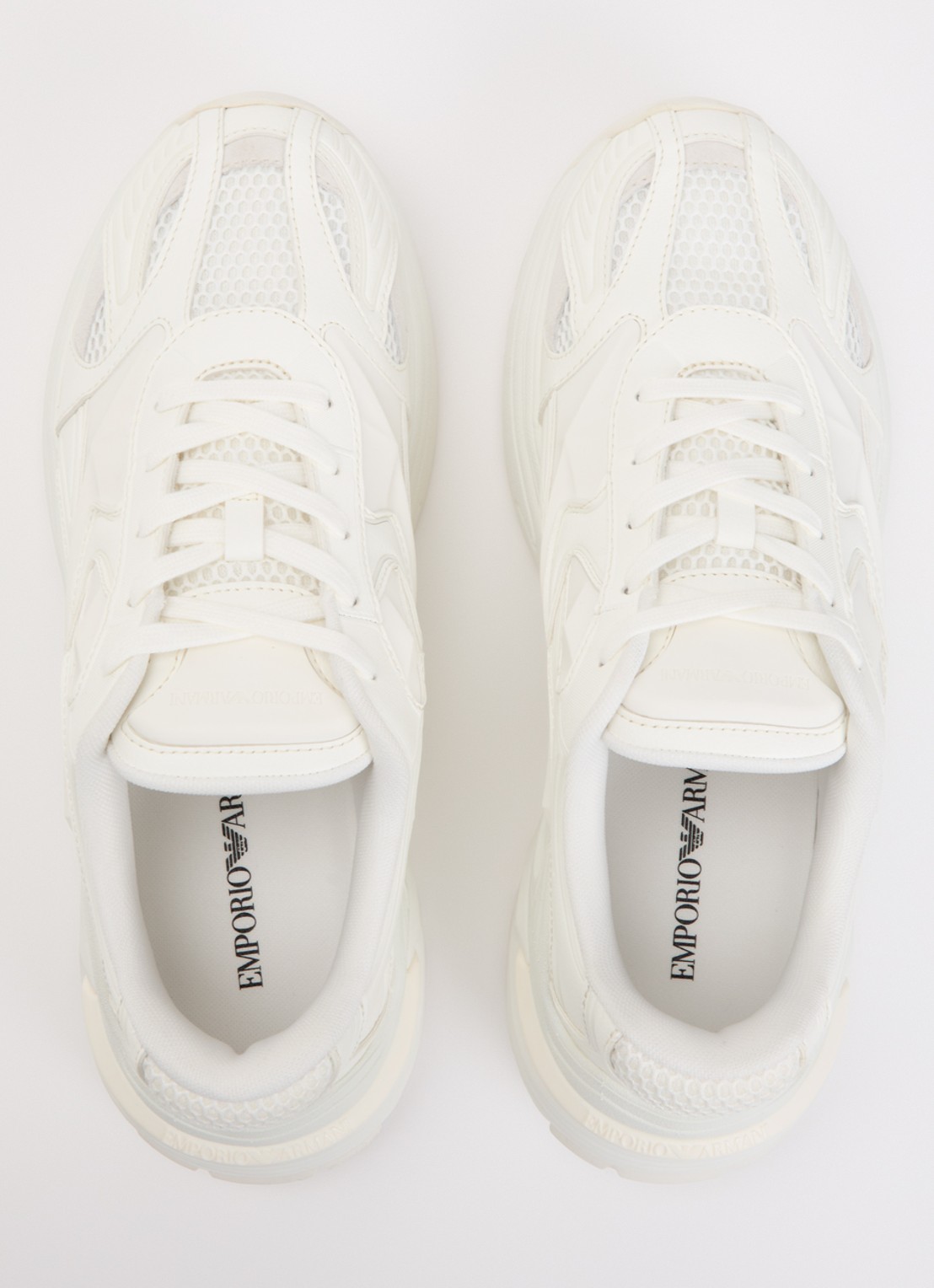 Armani Sneaker van leer met mesh details  - detail 3 wit