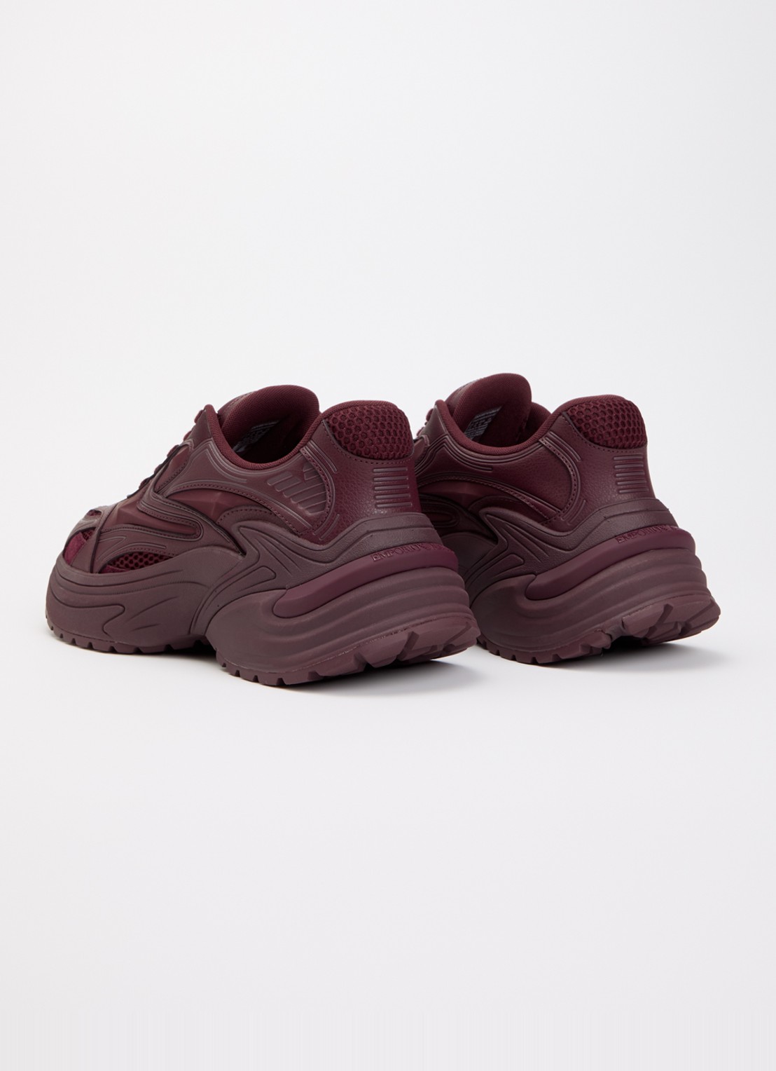 Armani Sneaker van leer met mesh details  - achterkant 5 aubergine