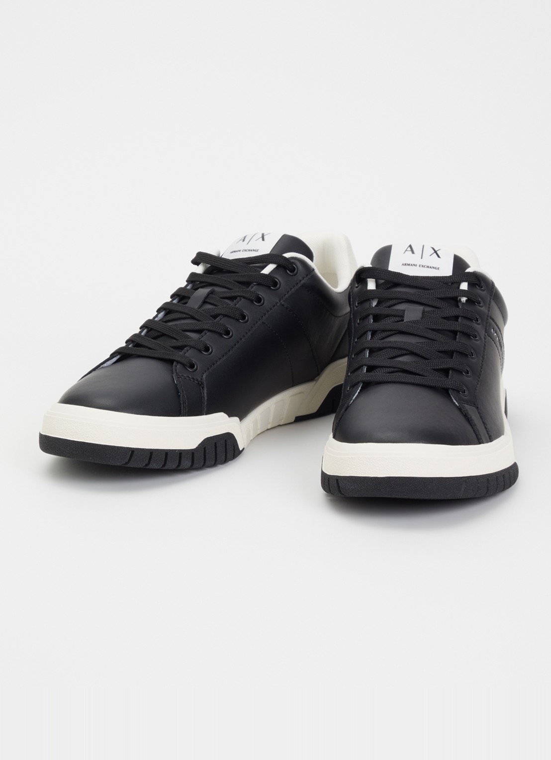 Armani Sneaker van leer met suède details - detail 3 zwart
