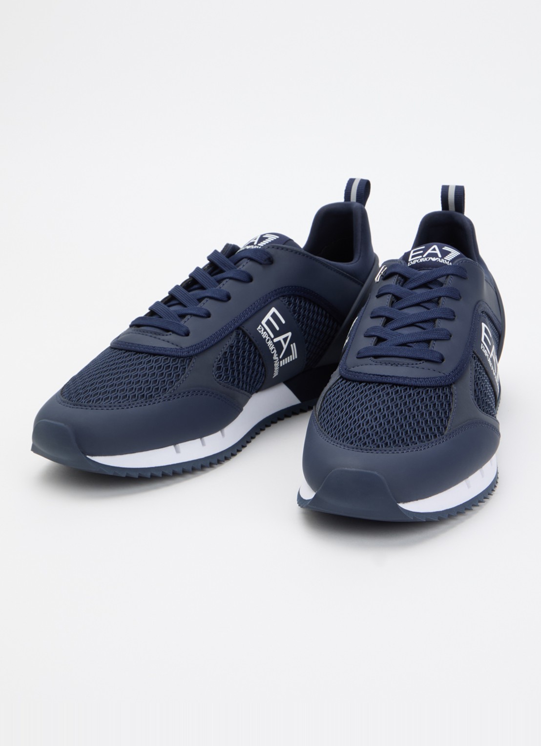 Armani Sneaker van mesh met logo - detail 3 donkerblauw