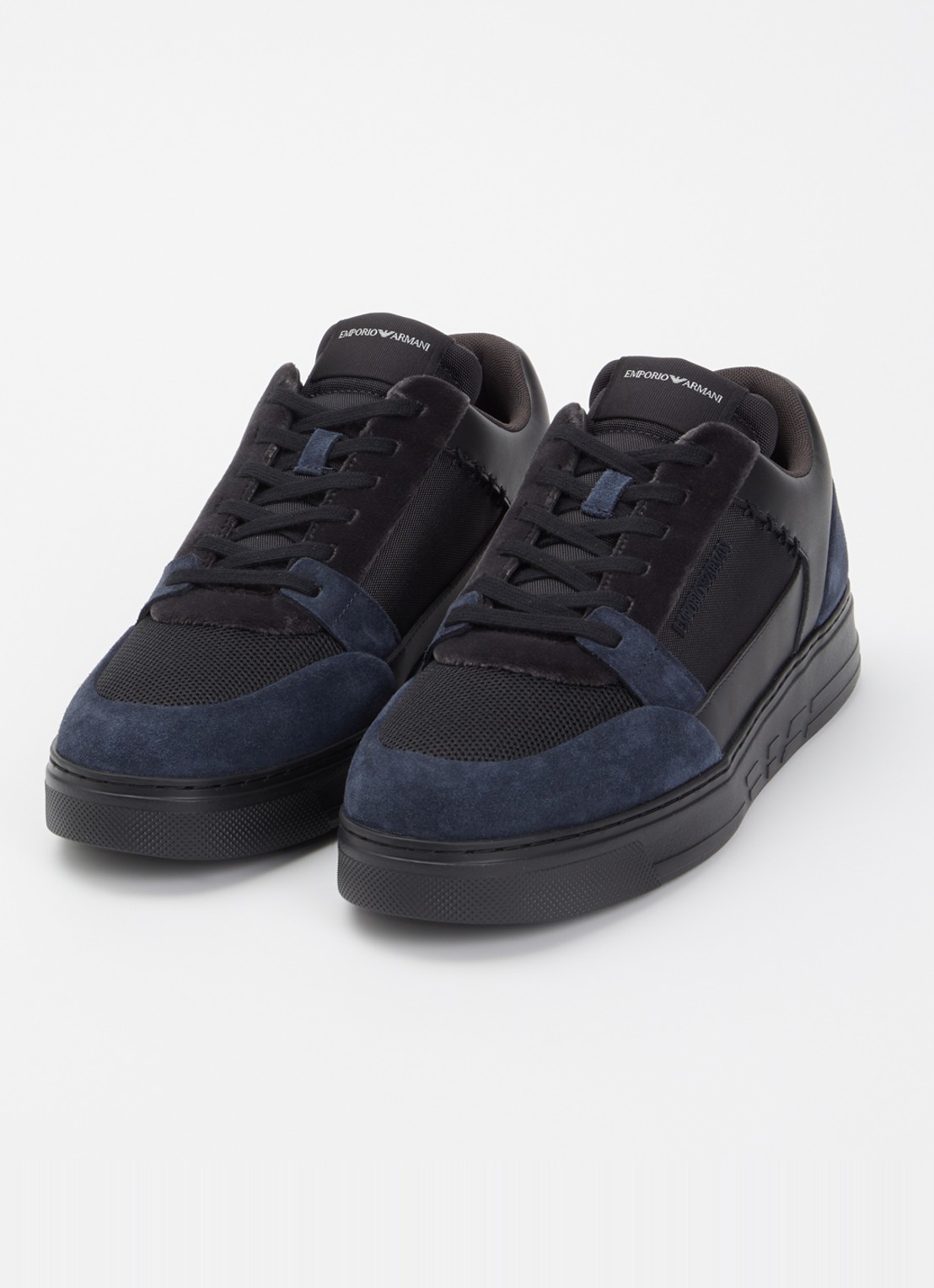 Armani Sneaker van mesh met suède details - detail donkerblauw