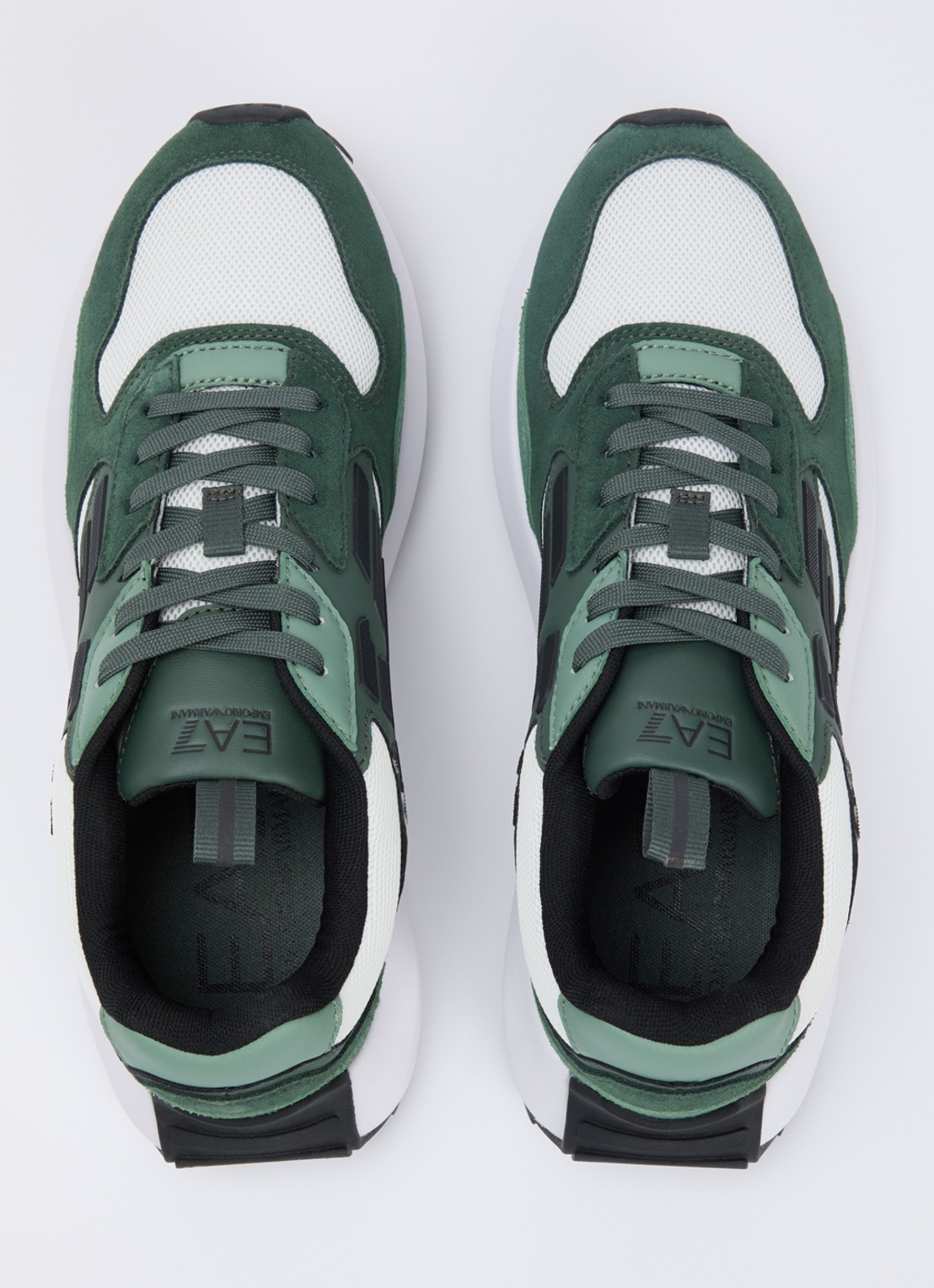 Armani Sneaker van suède met details van mesh - detail 4 groen