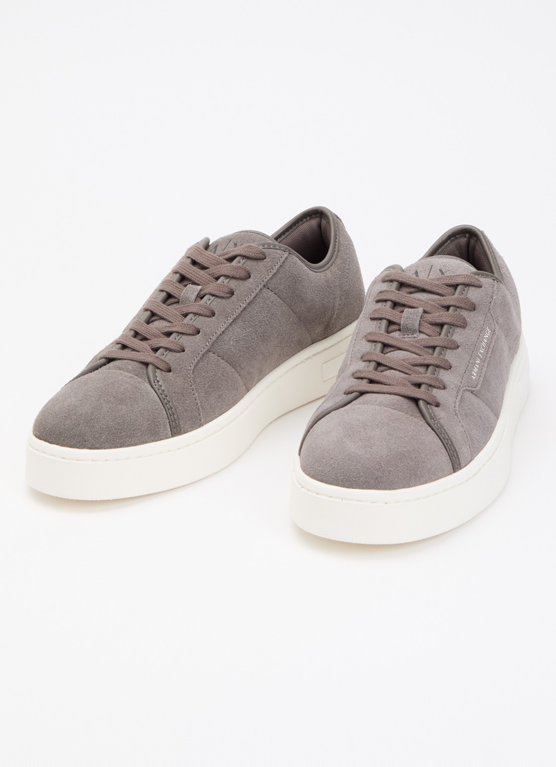 Armani Sneaker van suède met logo - detail 3 middengrijs