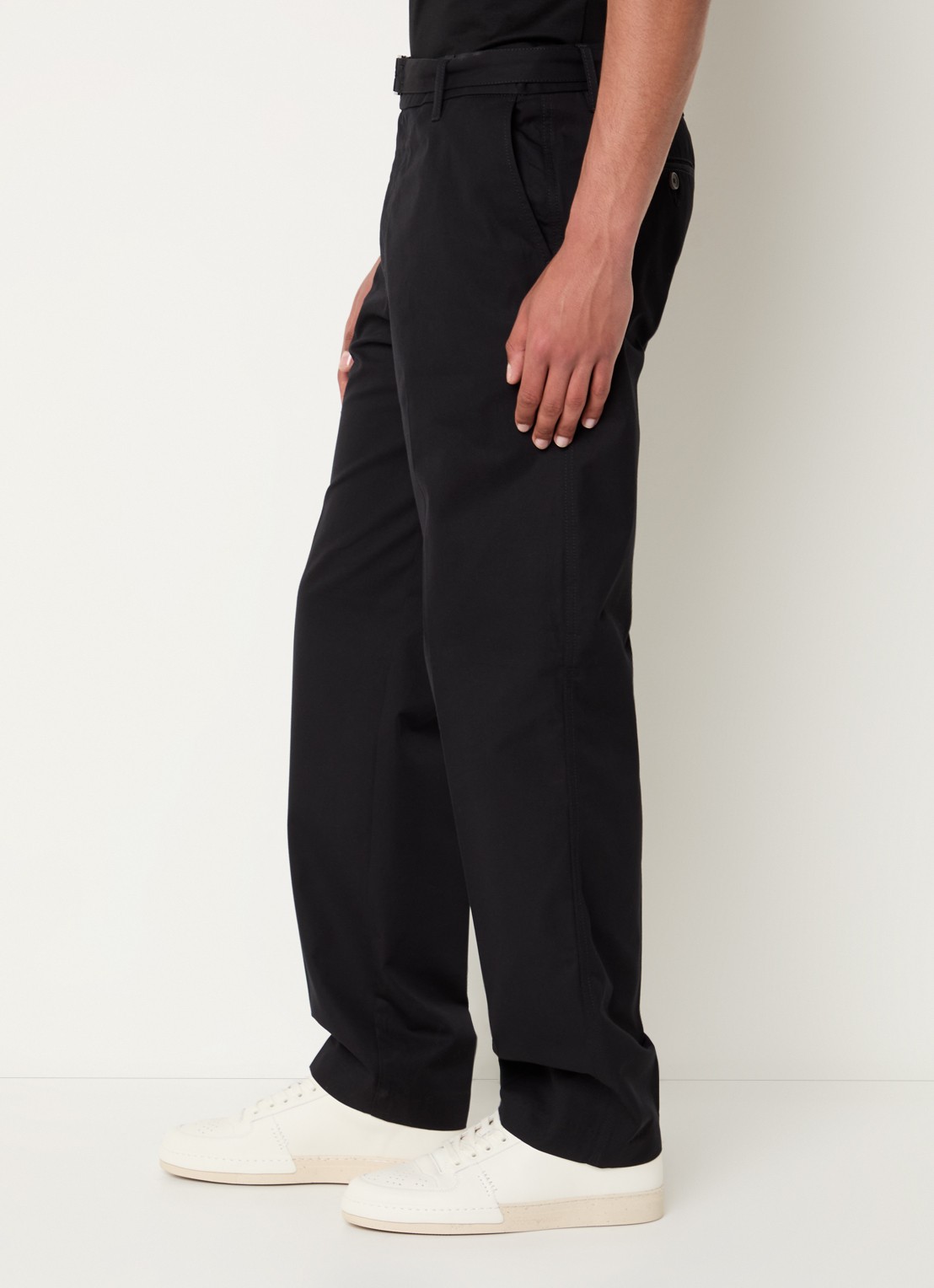 Armani Straight fit chino met ceintuur en steekzakken - detail 5 zwart