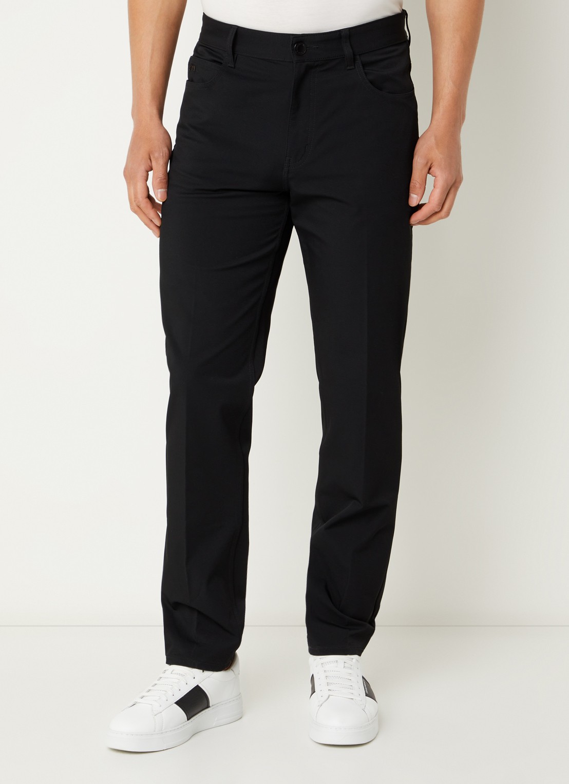 Armani Straight fit chino met steekzakken - detail 2 zwart