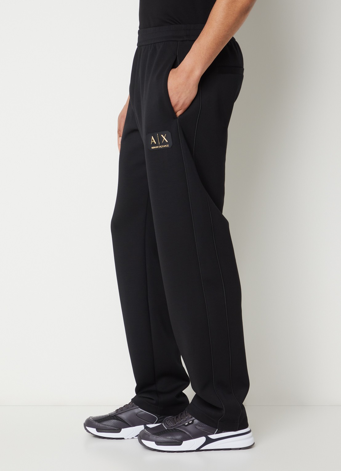 Armani Straight fit joggingbroek met logo - detail 5 zwart