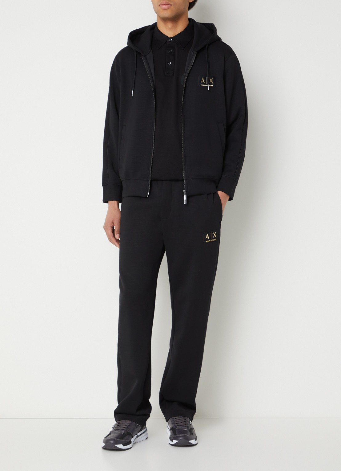 Armani Straight fit joggingbroek met logo - voorkant 2 zwart