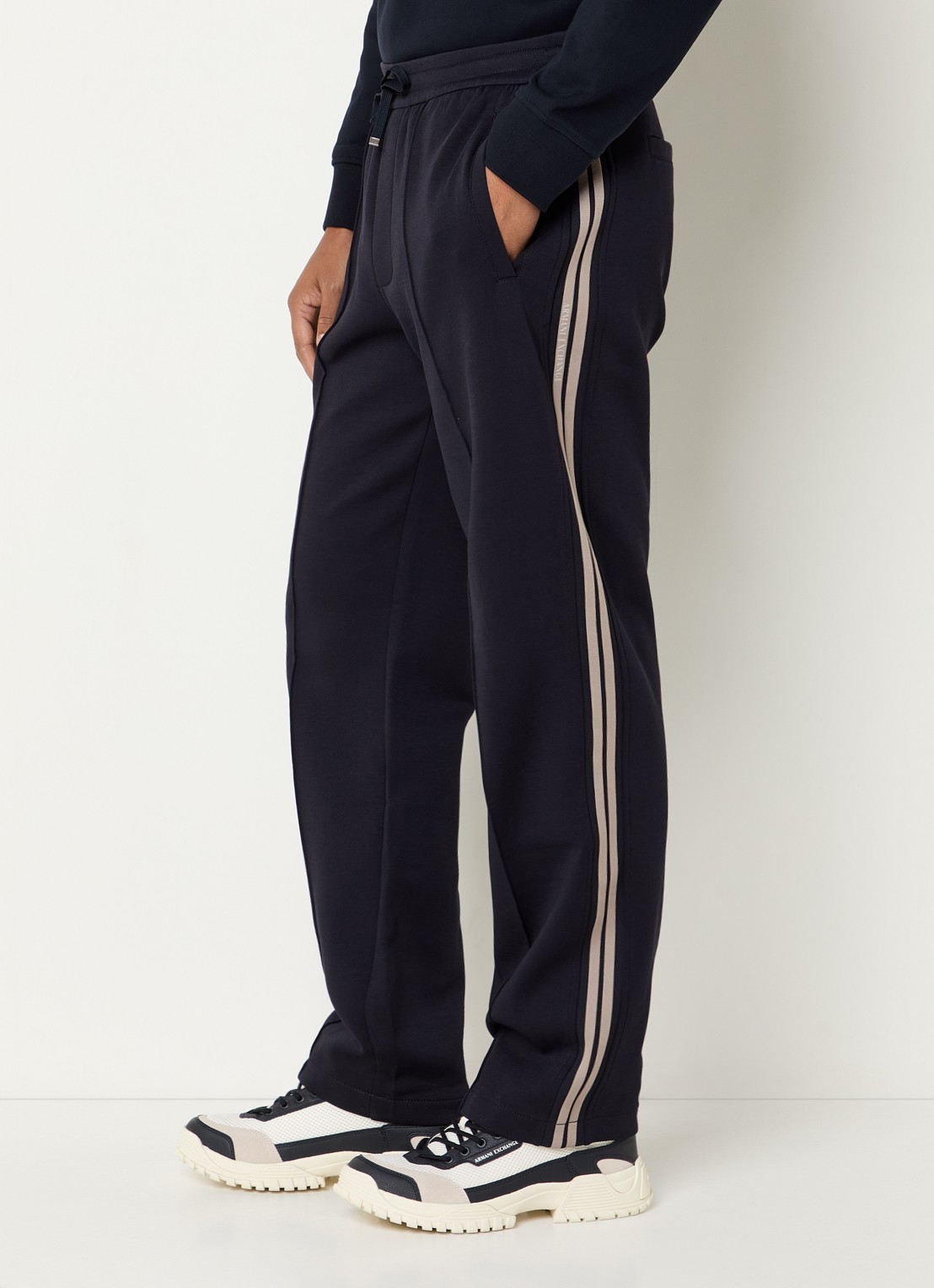 Armani Straight fit joggingbroek met steekzakken - detail 5 donkerblauw
