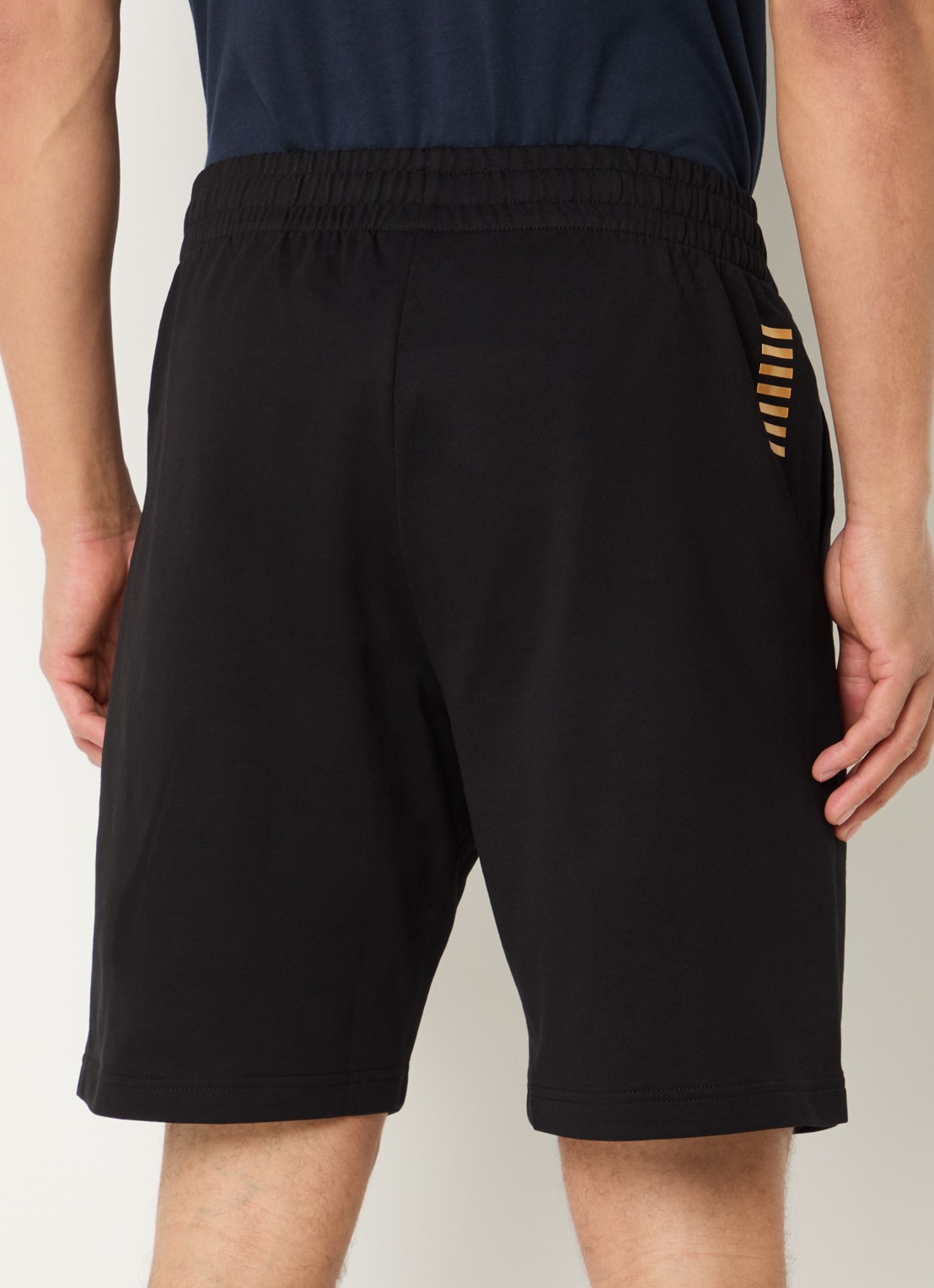 Armani Straight fit korte broek met logo en steekzakken - achterkant zwart