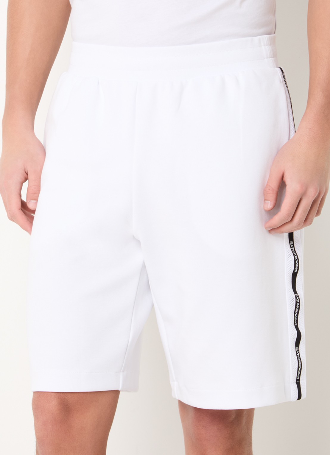 Armani Straight fit korte broek met logo - detail 2 wit
