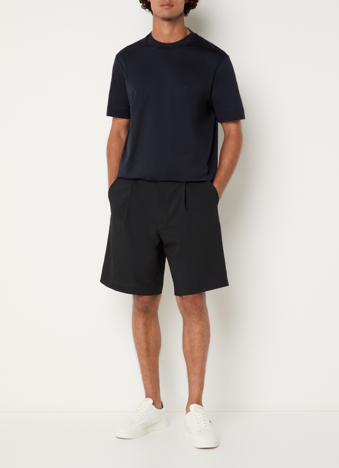 Armani Straight fit korte broek met steekzakken - voorkant 2 donkerblauw