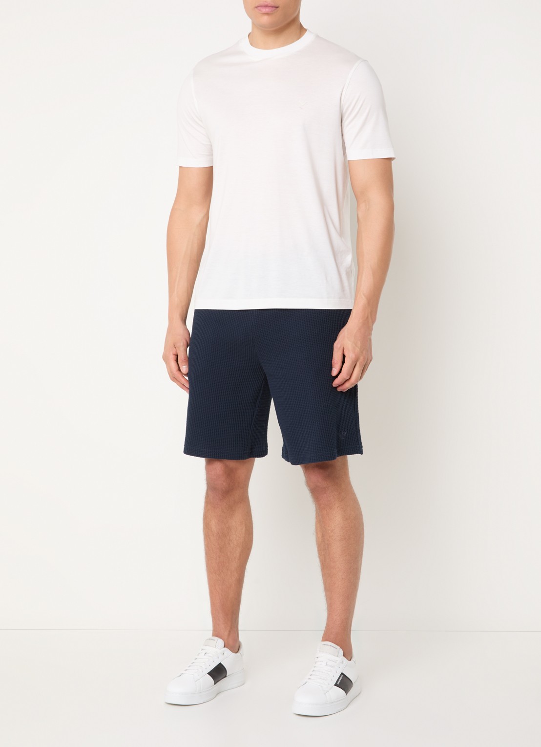 Armani Straight fit korte broek met trekkoord en steekzakken - voorkant 2 donkerblauw