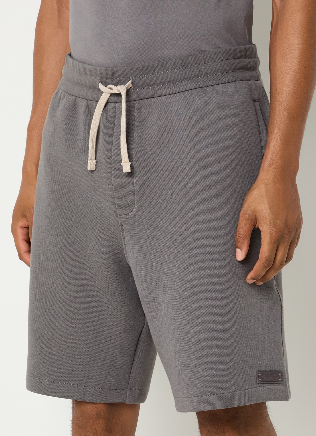 Armani Straight fit korte joggingbroek met logo - detail 2 grijs